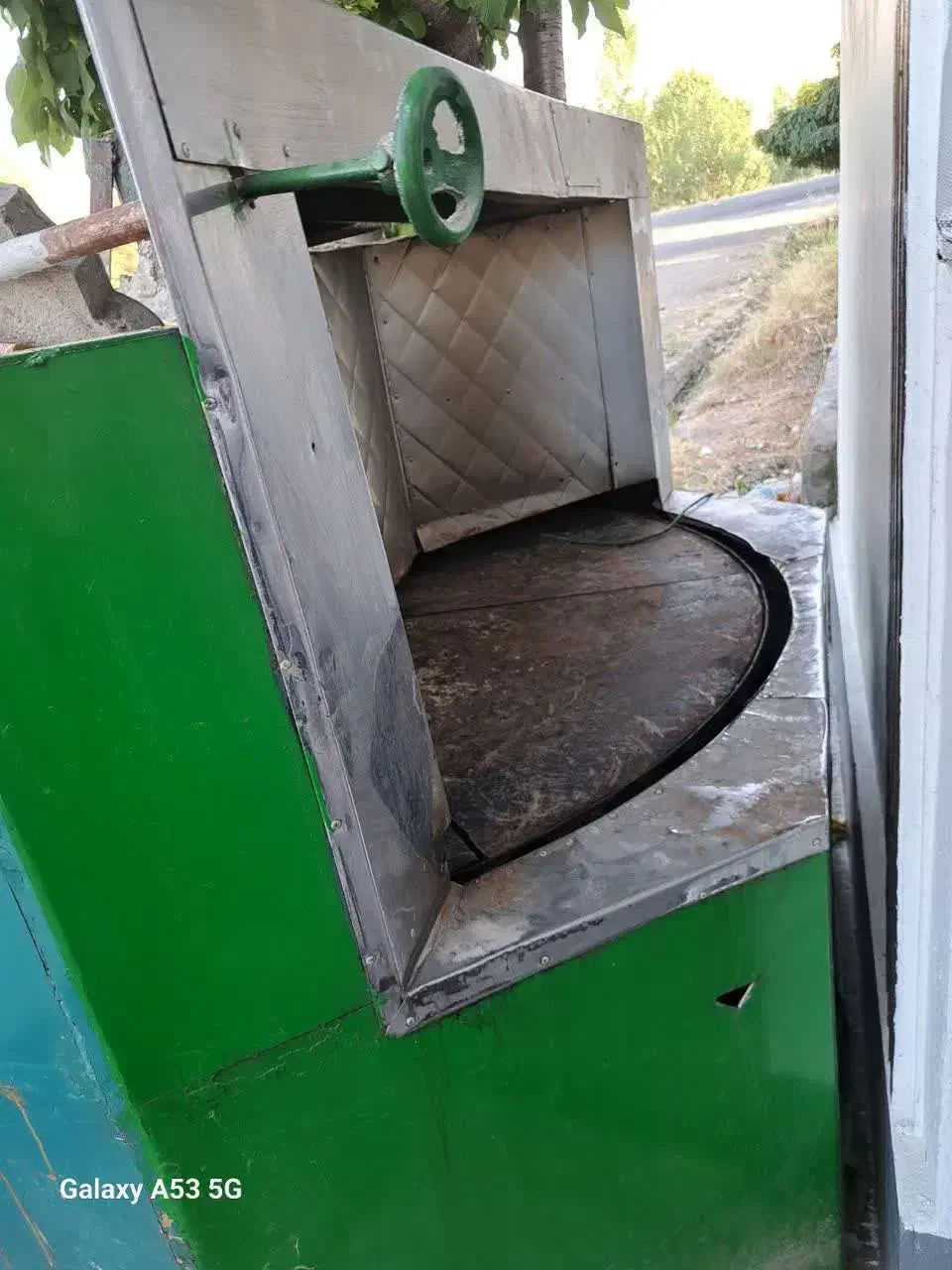 فرگردون فطیروبربری سالم. میزکار. هردو۴۰میلیون|حراج|پارس‌آباد, |دیوار