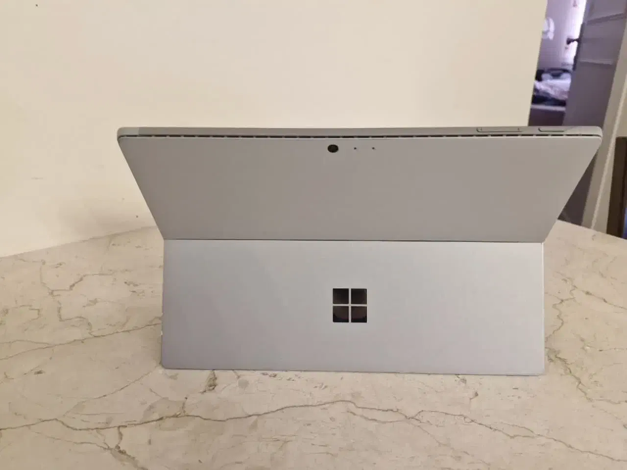 surface Pro 6|رایانه همراه|یزد, |دیوار