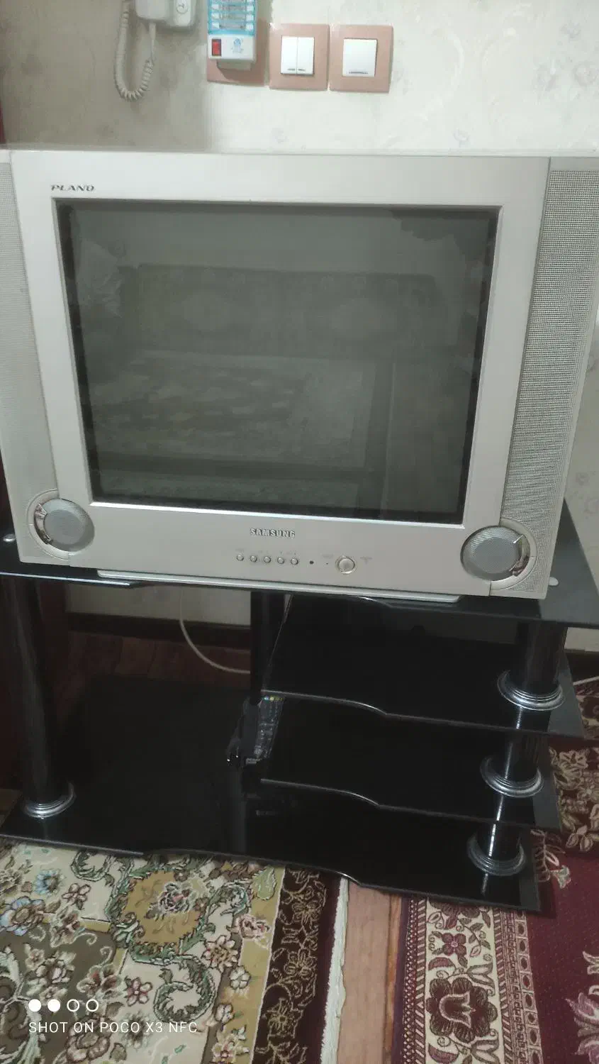 تلویزیون و زیر تلویزیون|تلویزیون و پروژکتور|سنندج, |دیوار