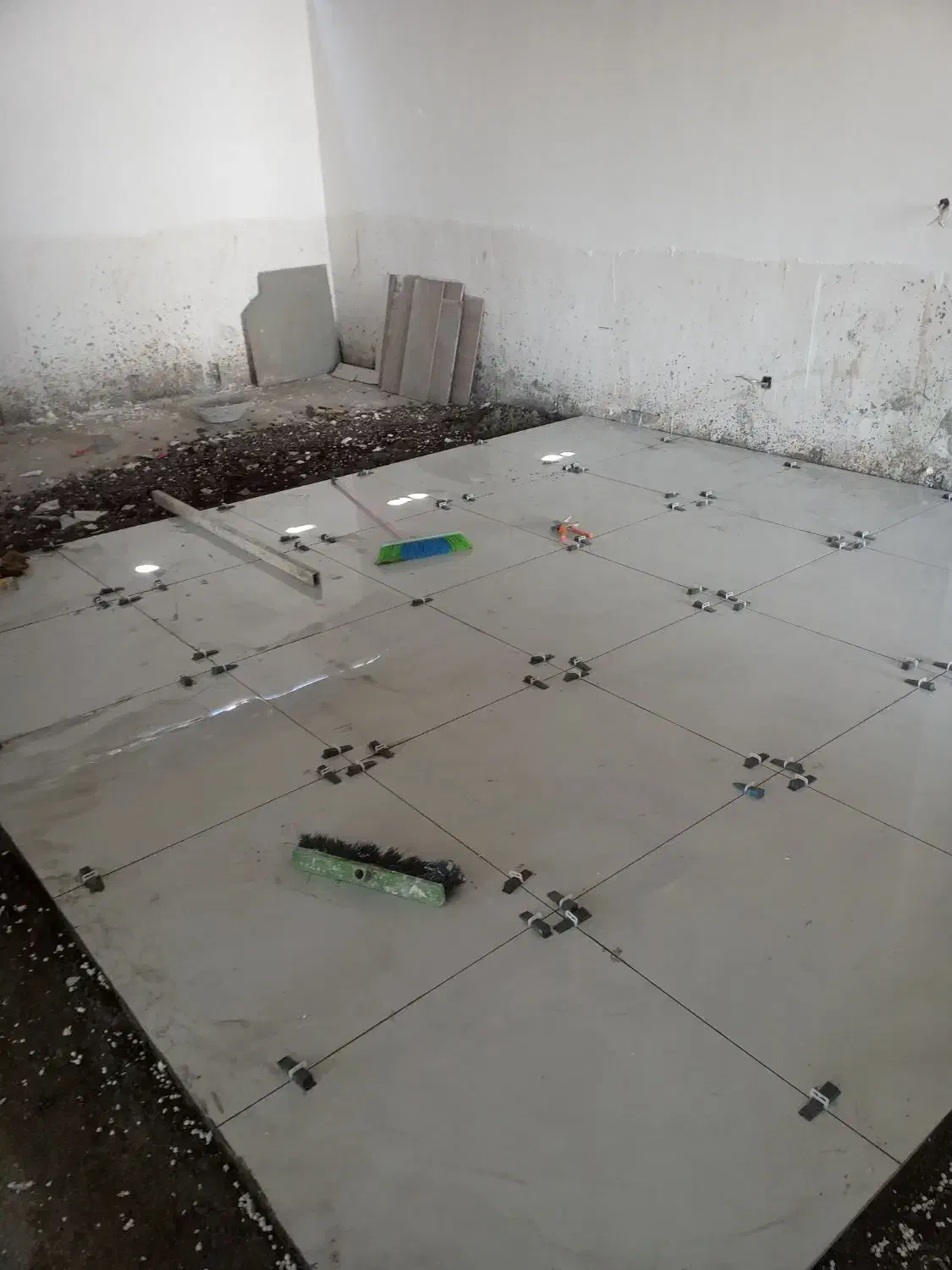 کاشیکاری و سرامیک کاری و موزاییک کاری|خدمات پیشه و مهارت|کرمانشاه, |دیوار