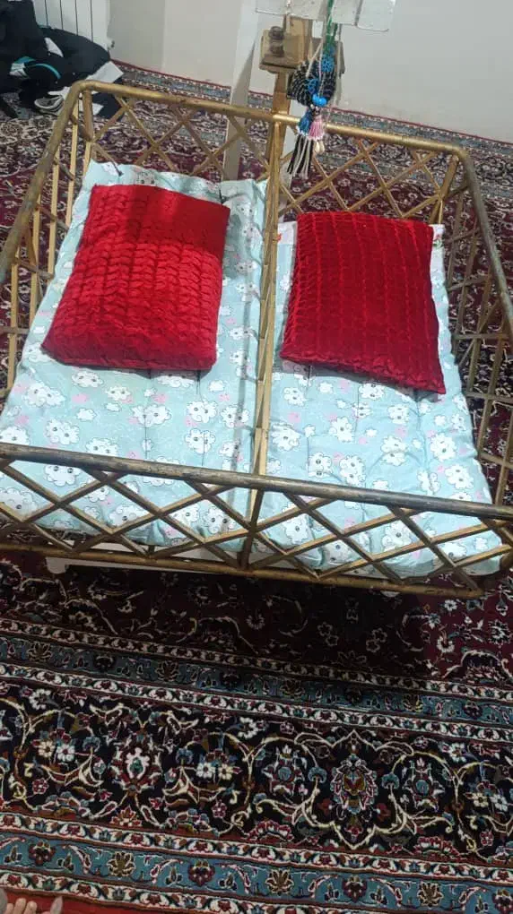 گهواره فلزی دست ساز|اسباب و اثاث بچه|دماوند, دماوند|دیوار