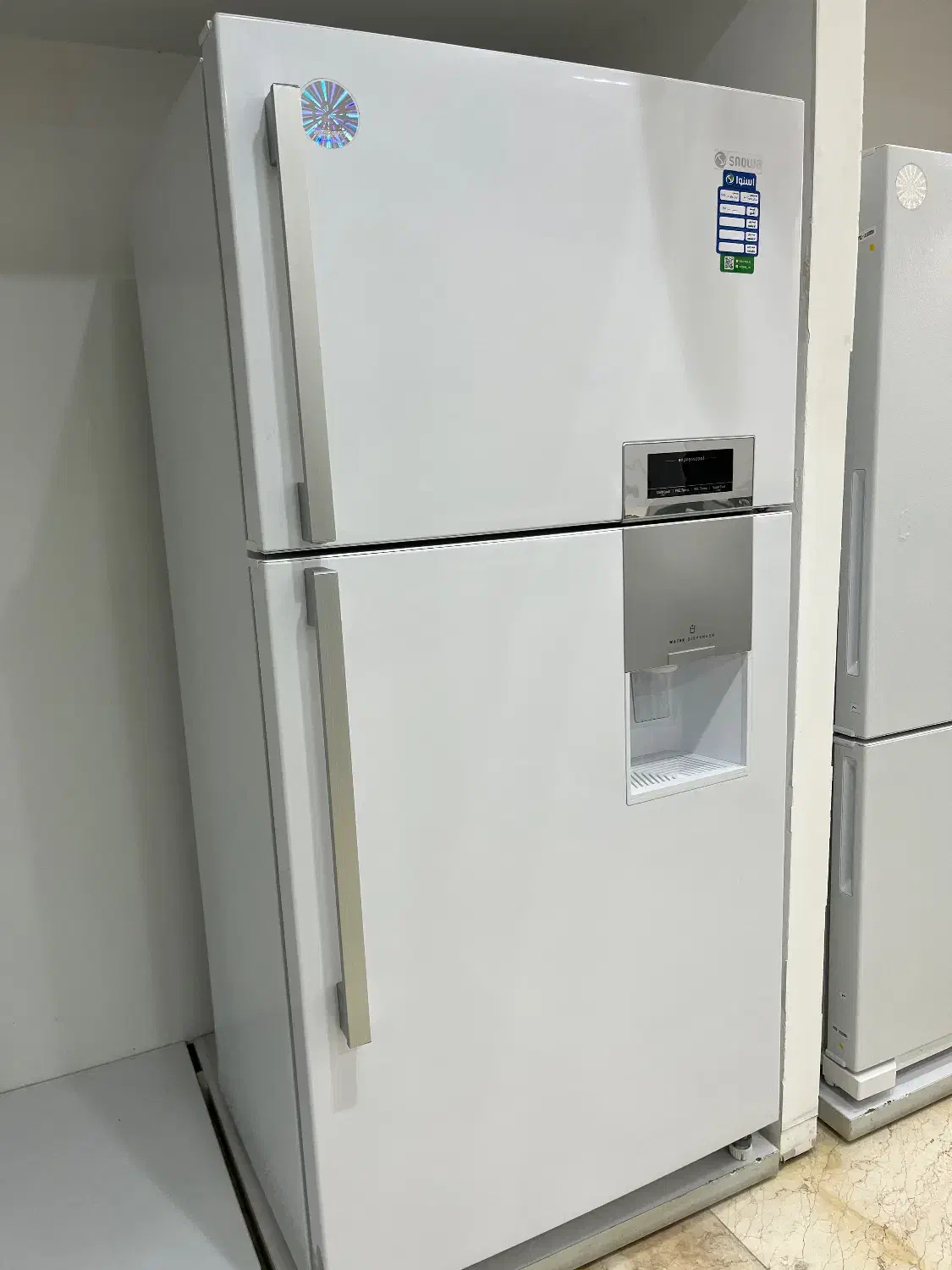 یخچال فریزر و ساید بای ساید به علت تغییر دکور|یخچال و فریزر|دماوند, گیلاوند|دیوار