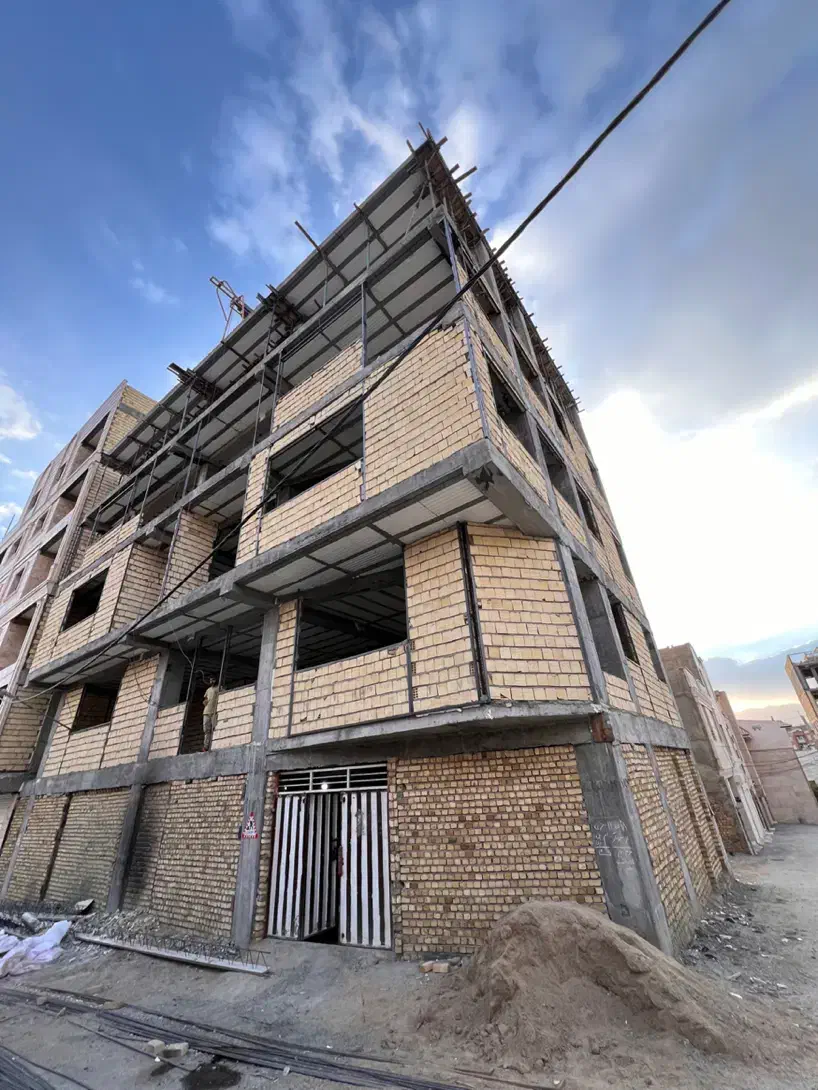 فروش واحد شهرک نیاوران تحویل ۱۰ ماه|پیش‌فروش املاک|بروجرد, |دیوار