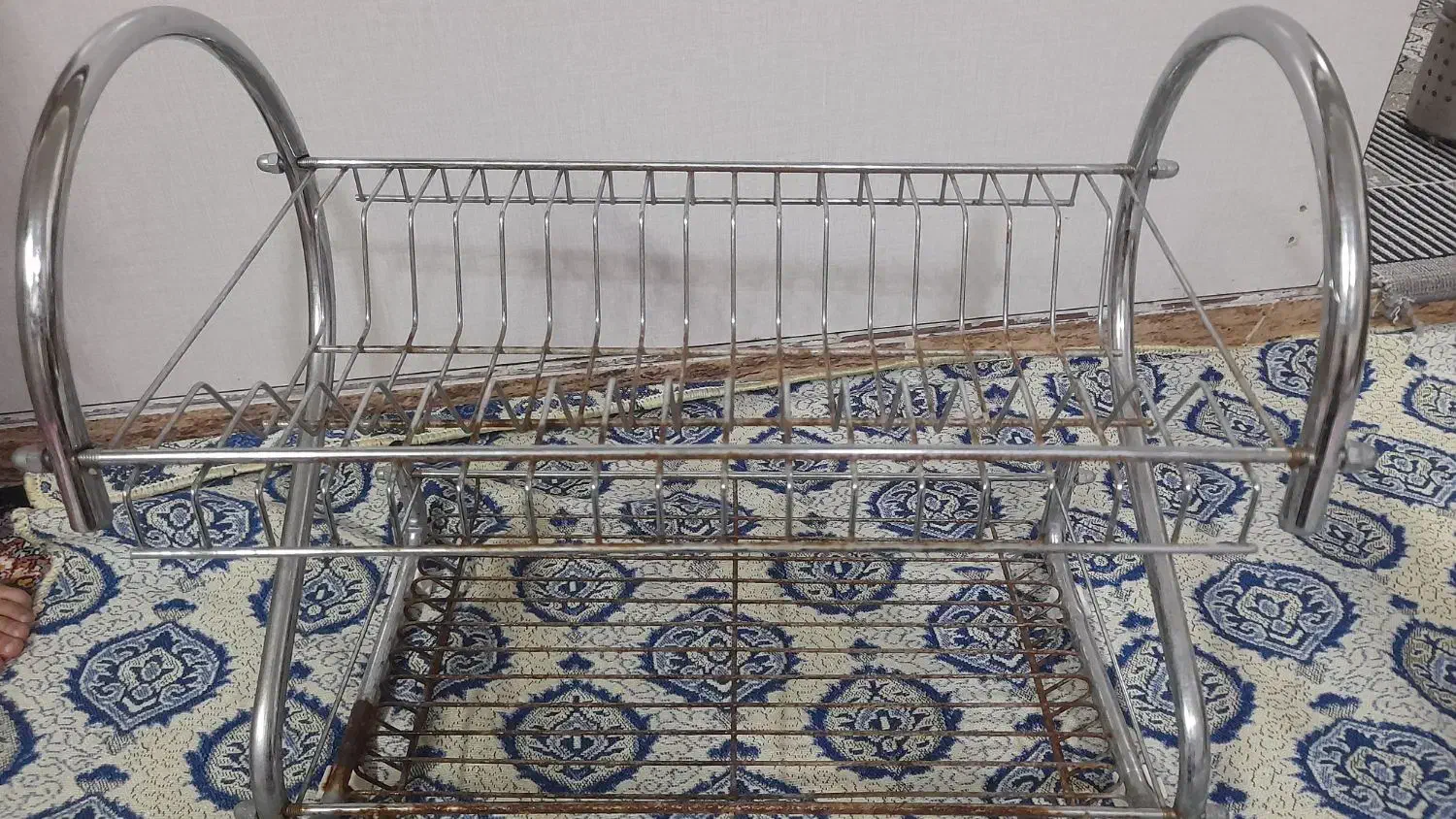 آبچکون کنار سینک و جاقاشقی|آب‌چکان و نظم‌دهنده ظروف|قم, باغ کرباسی|دیوار