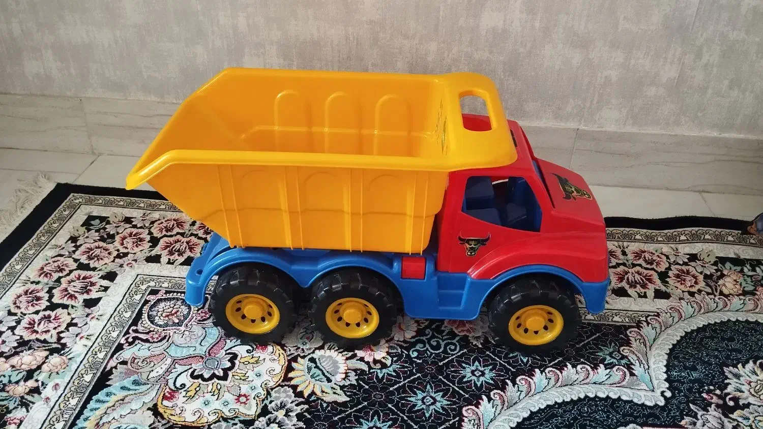 کامیون کاملا نو|اسباببازی|گرمسار, |دیوار