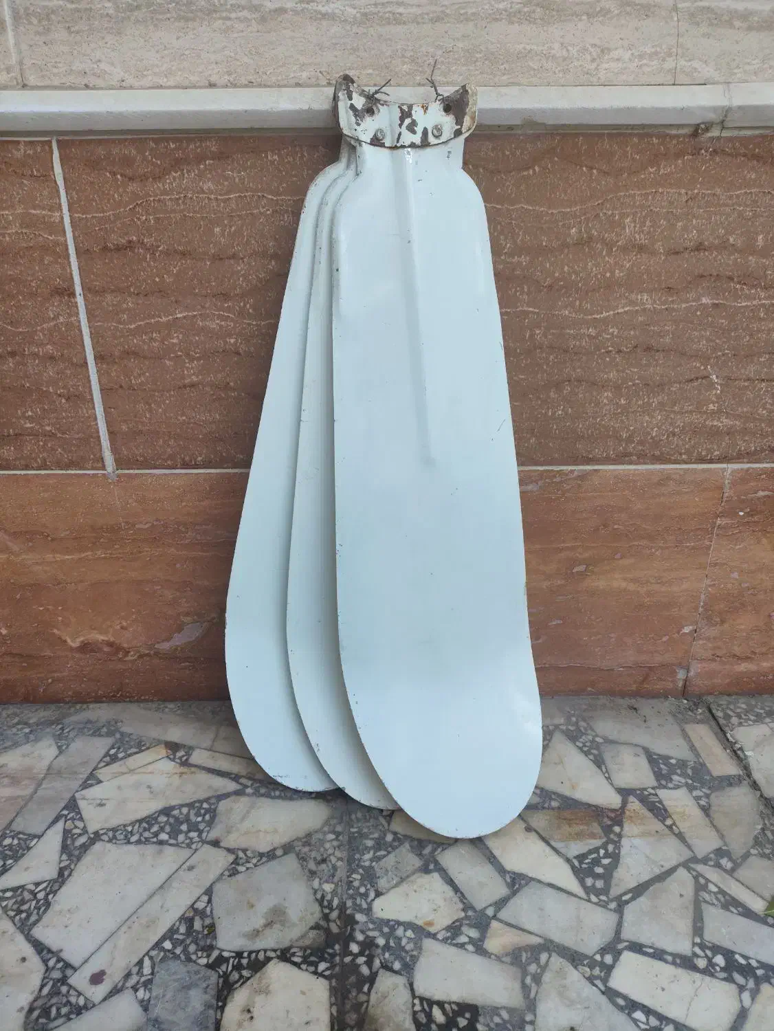 پنکه سقفی|پنکه و تصفیهکنندهٔ هوا|زاهدان, |دیوار