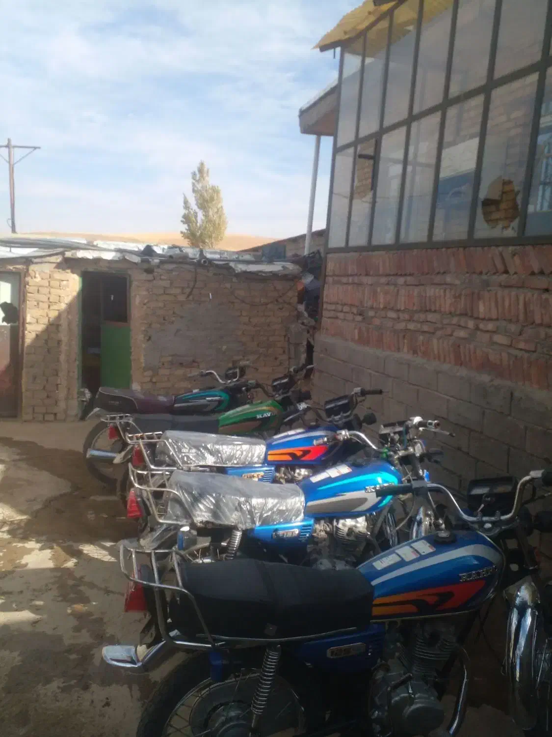 موتورمزایده هندا۱۲۵و۱۵۰درحدصفروبدون عیب وایراد|موتورسیکلت|چاراویماق, |دیوار
