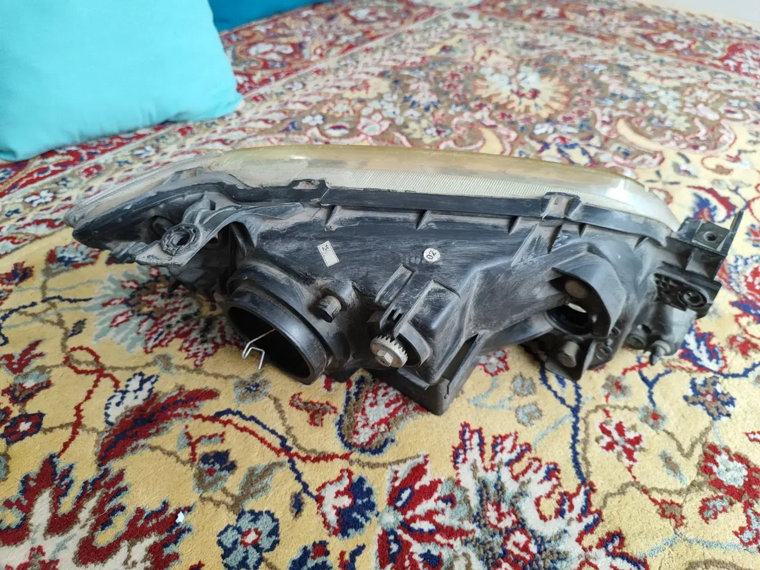 چراغ جلو و روکش صندلی مزدا ۳۲۳|قطعات یدکی و لوازم جانبی|ری, دیلمان|دیوار