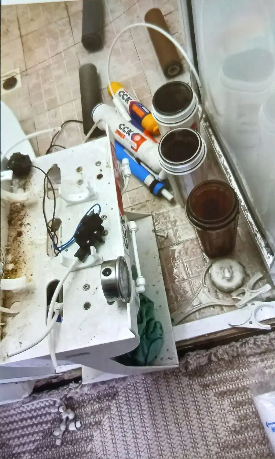 خدمات تصفیه آب تعویض فیلتر خرابی دستگاه  (کل رشت)|آب‌سردکن و تصفیه آب|رشت, منظریه|دیوار