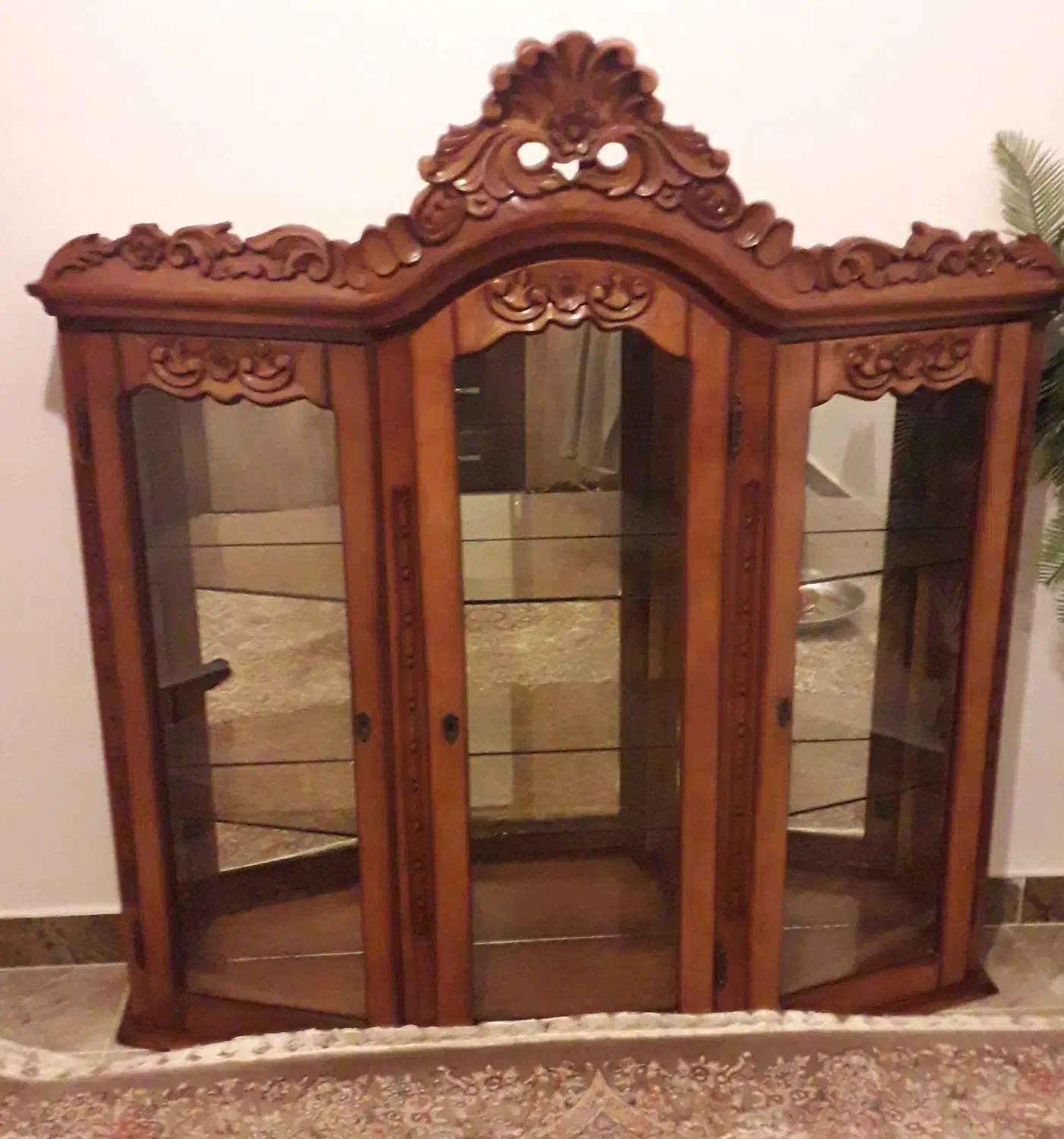 ویترین و مینی بوفه چوب گردو|بوفه، ویترین، کنسول|ایلام, |دیوار