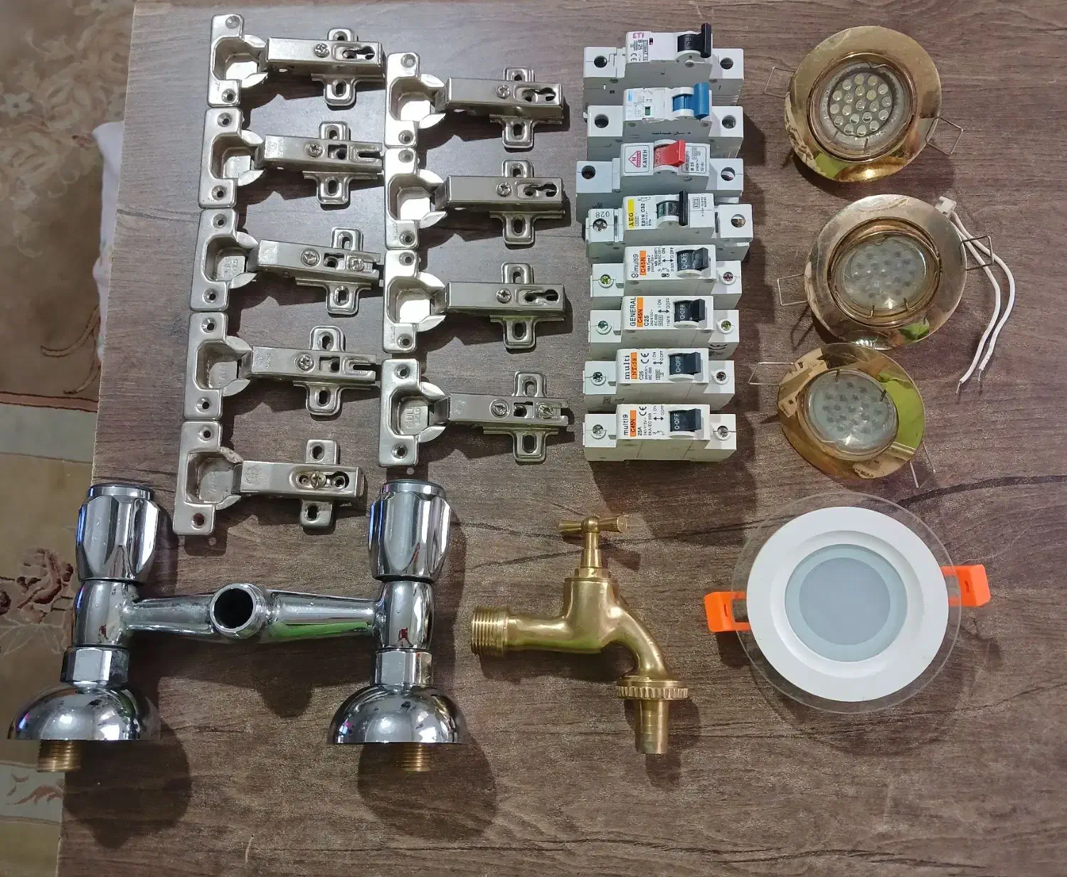 فروش تمامی اجناس ساختمان داخل عکس زیر قیمت|خوردنی و آشامیدنی|لاهیجان, آهندان|دیوار