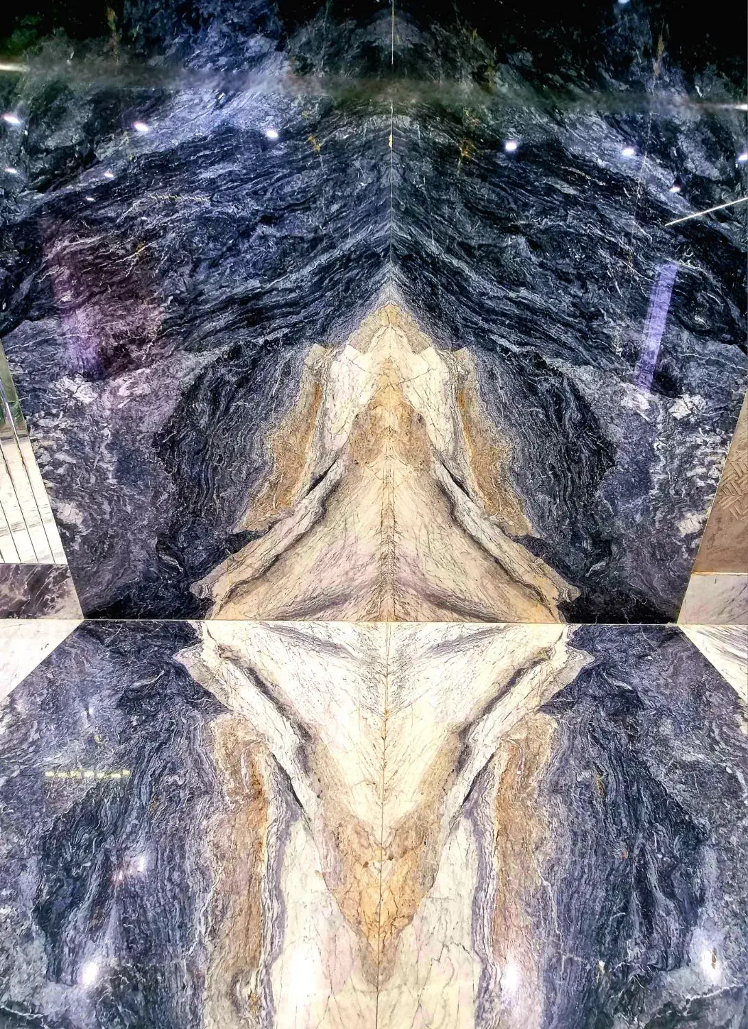 دوبلکس ۲۸۰ متری بر رودخونه با قیمت استثنایی|فروش آپارتمان|اصفهان, آبشار|دیوار