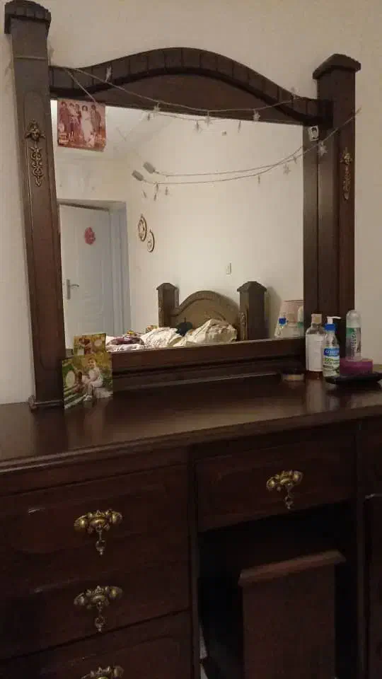 دراور و ایینه چوبی|تخت و سرویس خواب|پردیس, فاز ۴|دیوار