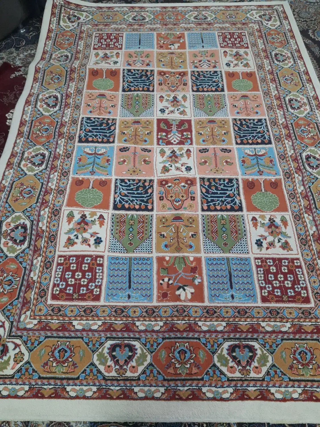 یک جفت کناره فرش بزرگ ست هم و یک جفت گلیم فرش|فرش|قم, بنیاد|دیوار