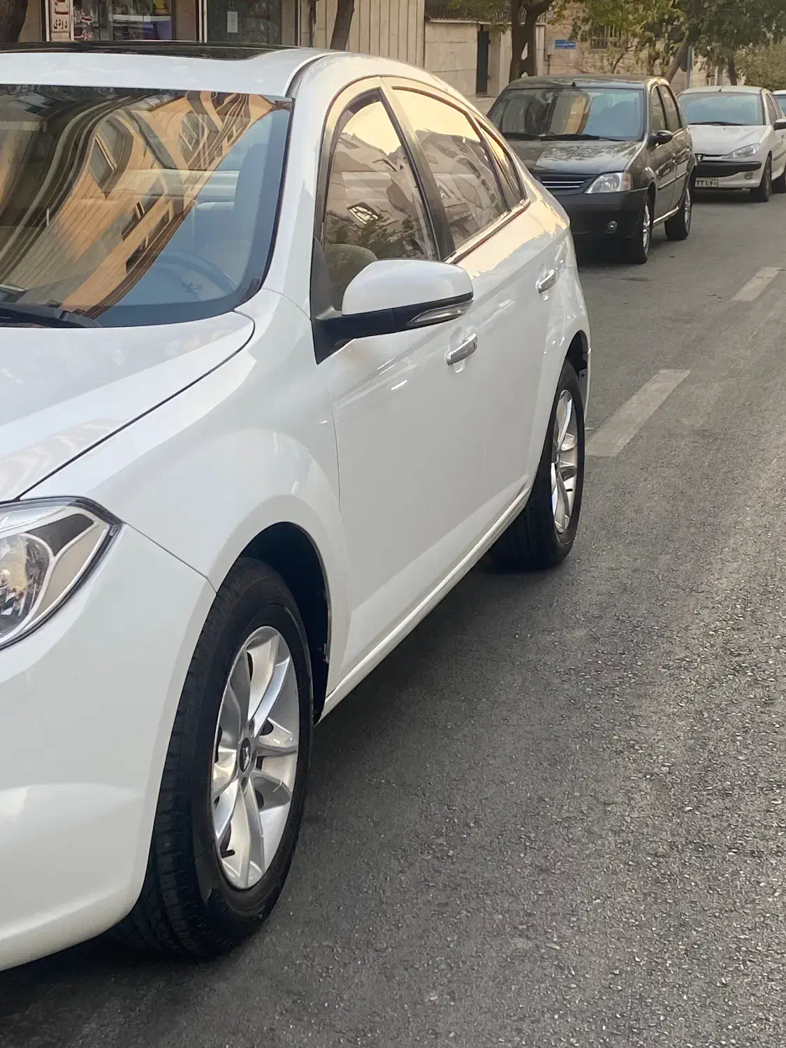 برلیانس ۳۳۰ مدل۹۵ کم کارکرد|خودرو سواری و وانت|تهران, شمسآباد|دیوار