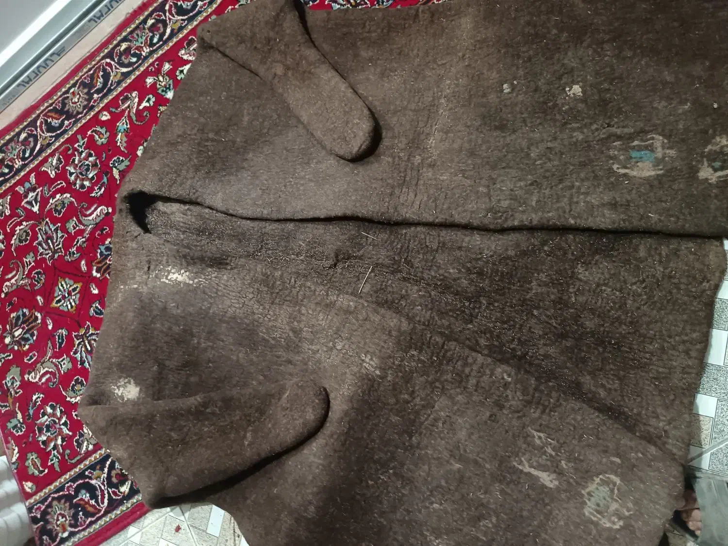 ، لباس گلهداری، نمدقاش|لباس|نجفآباد, شریعتی غربی|دیوار