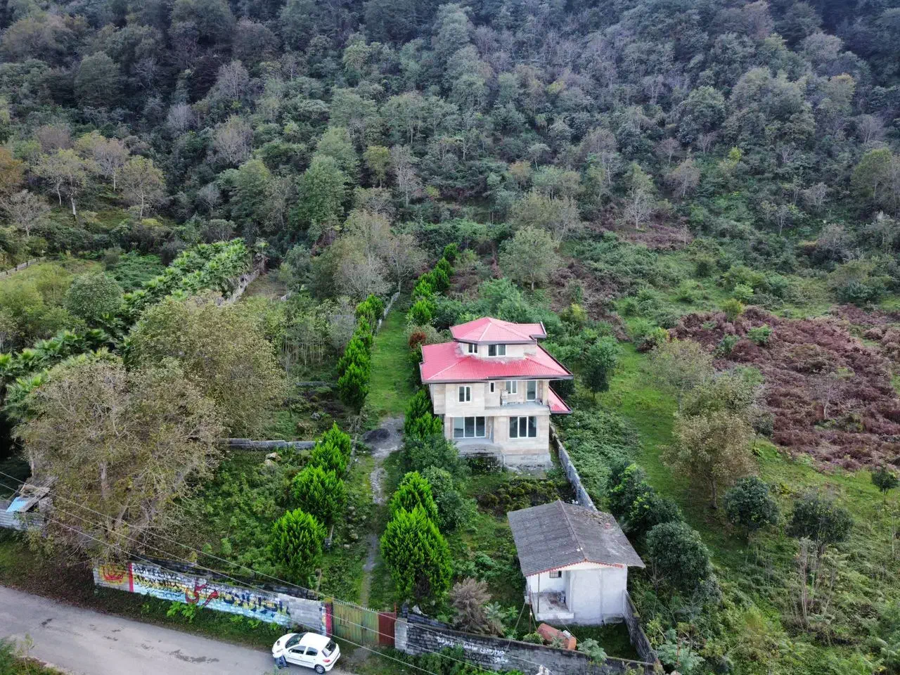 ویلا جنگلی نزدیک تلکابین رامسر|فروش خانه و ویلا|چابکسر, |دیوار