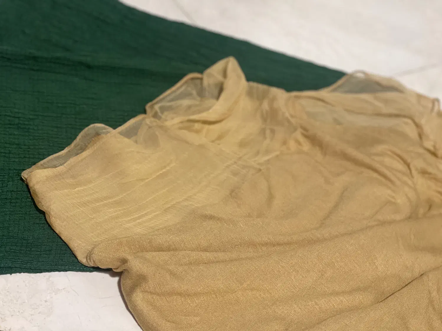 شال|لباس|رشت, امین الضرب|دیوار