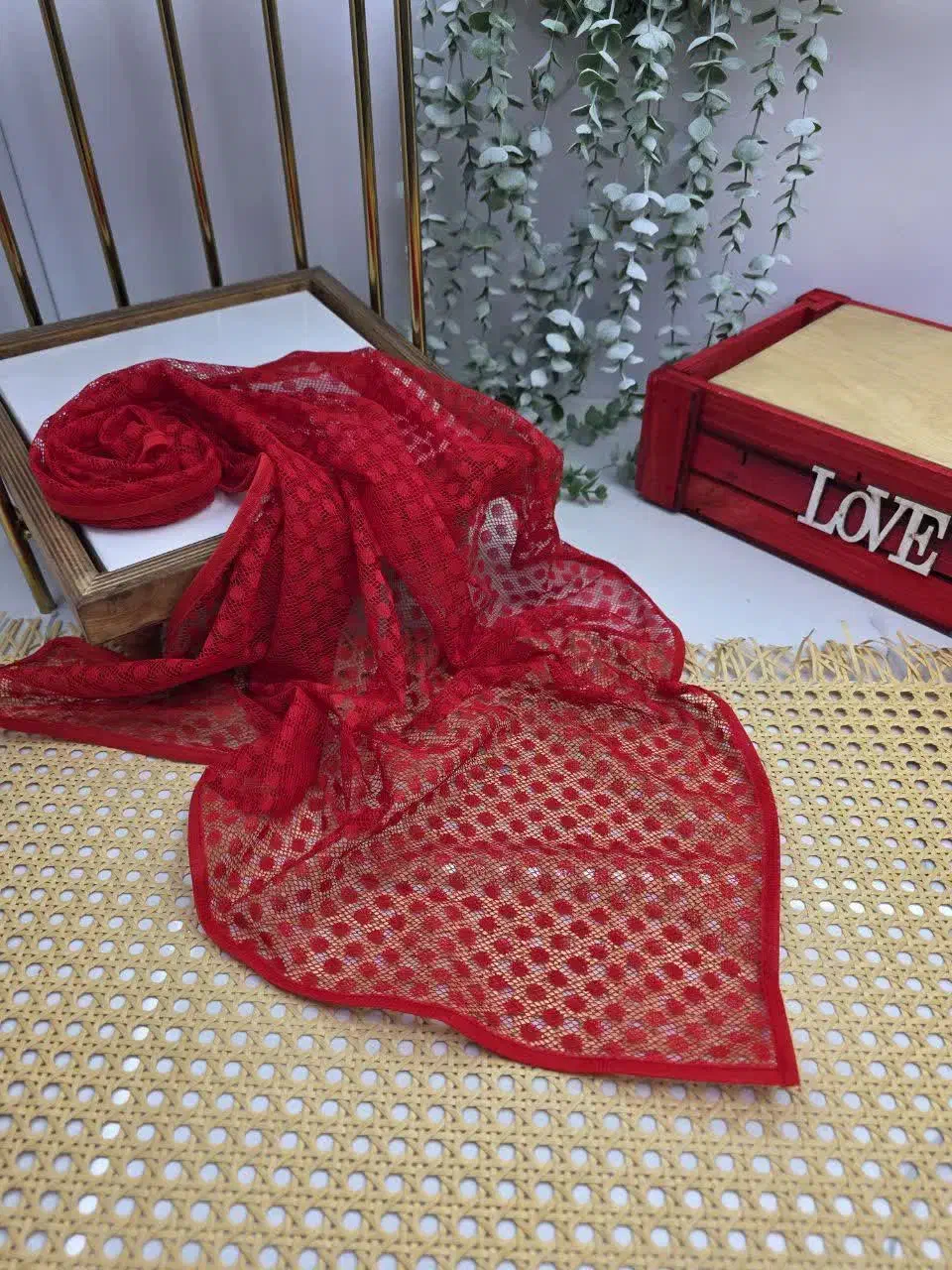 مینی اسکارف شب یلدا|لباس|قم, شهر قائم|دیوار