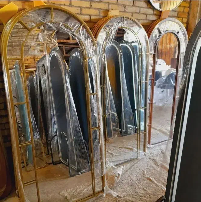 آینه قدی|آینه|قم, نیروگاه|دیوار