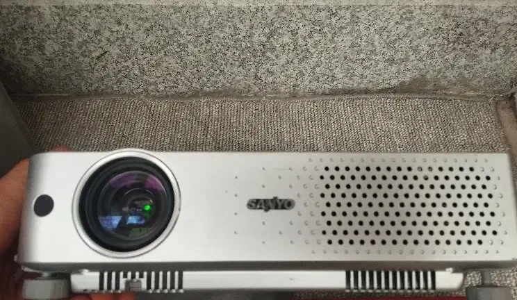 پرژکتور|تلویزیون و پروژکتور|قم, انسجام|دیوار