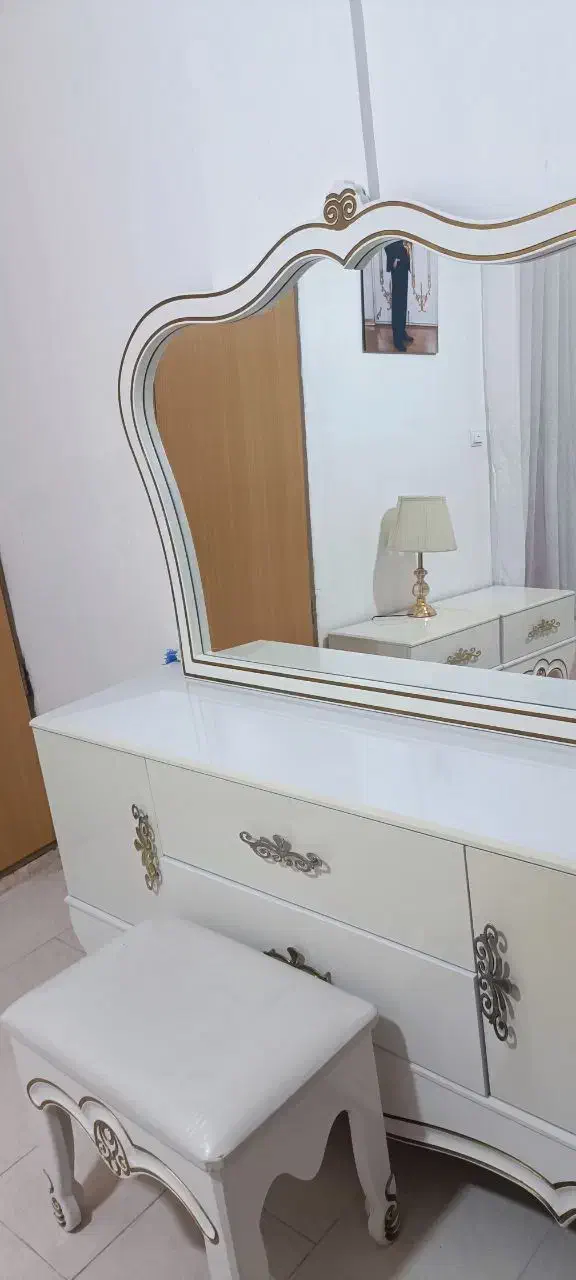 آینه کنسول|بوفه، ویترین، کنسول|گرمسار, |دیوار