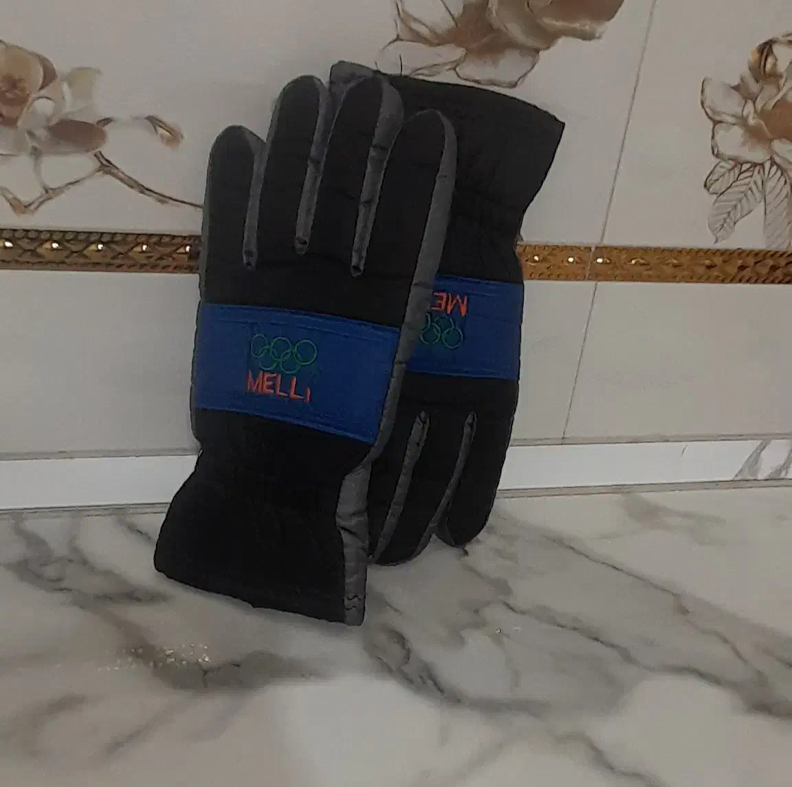 دستکش زمستانی|کیف، کفش، کمربند|مرند, |دیوار