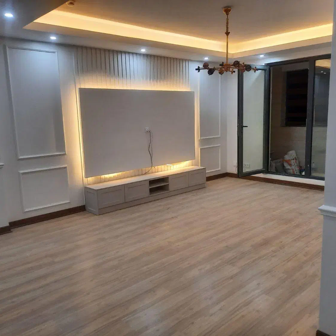 ۱۲۱ متری دو خواب کلید نخورده کوهک چیتگر