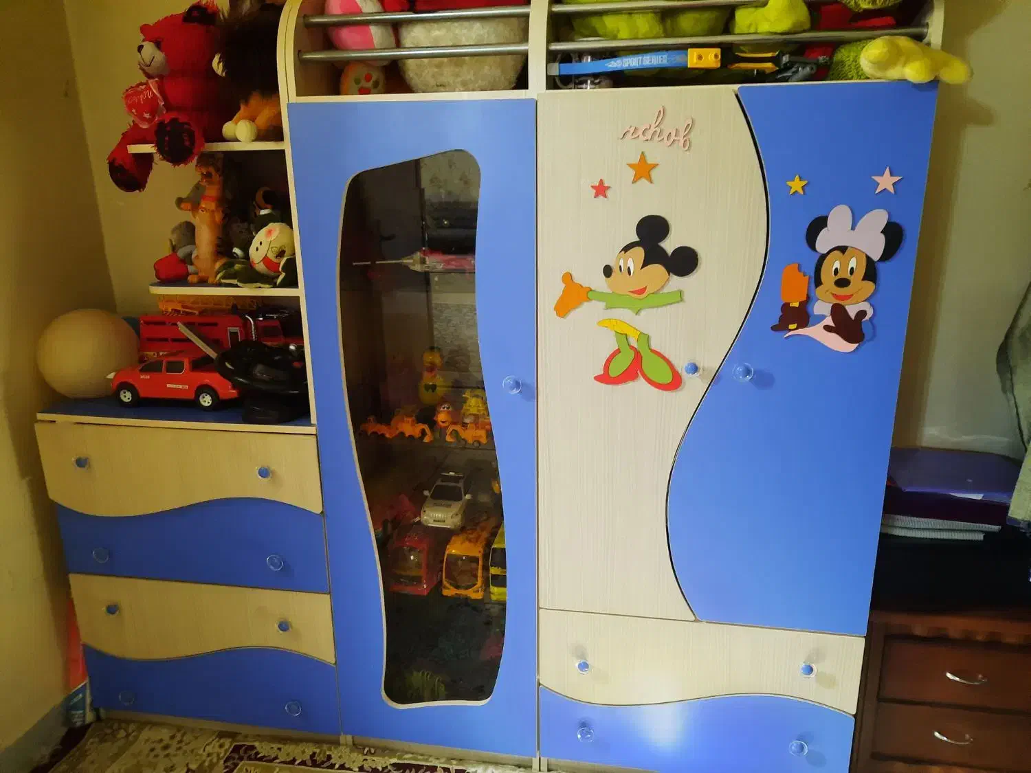 کمد بسیار شیک و جادار|اسباب و اثاث بچه|بهبهان, |دیوار