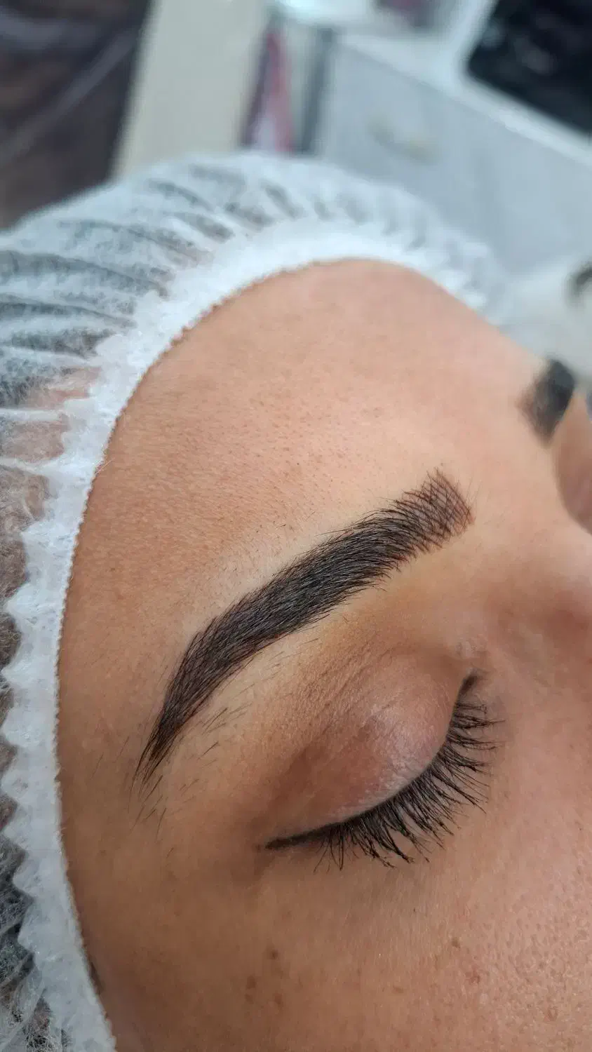 خدمات میکرو بلیدینگ وآرایش دائم|خدمات آرایشگری و زیبایی|سلطانیه, |دیوار