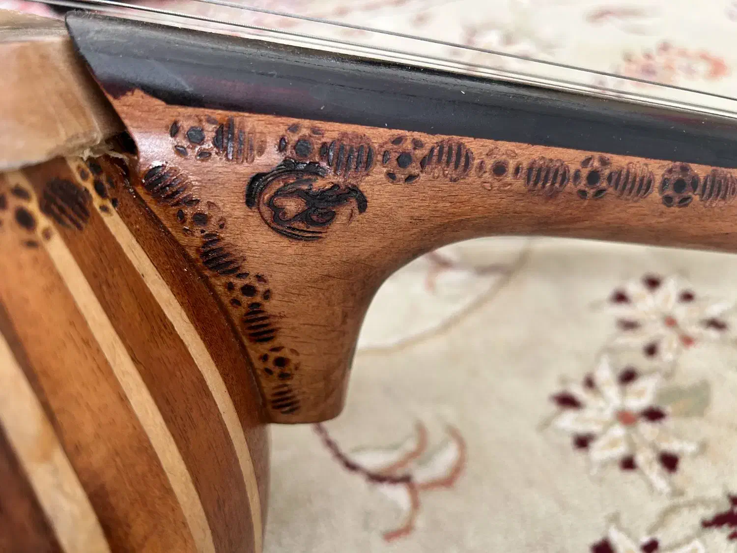 کمانچه کاسه بسته|سازهای سنتی|خرمآباد, |دیوار