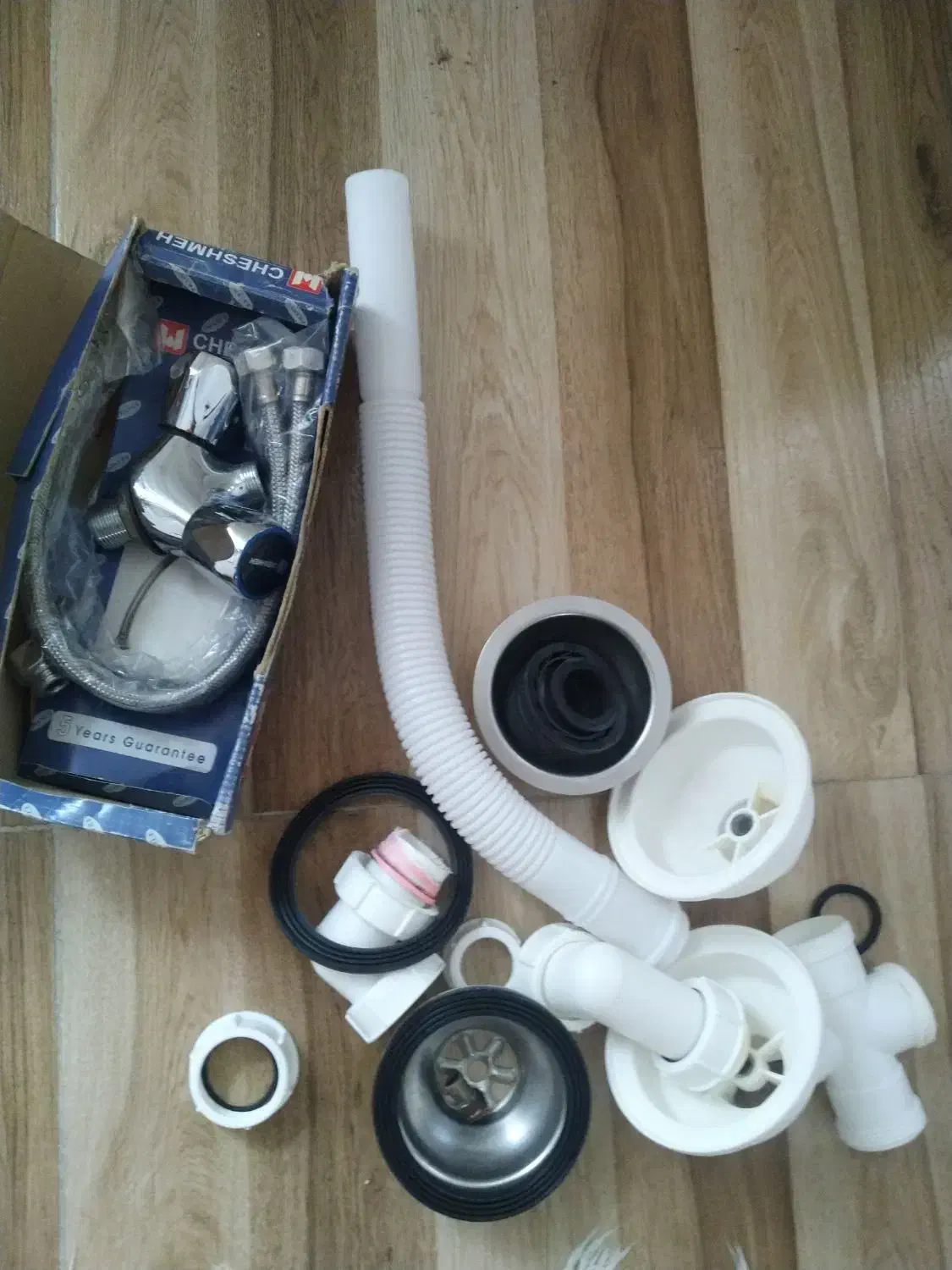 شیر آلات جنس قدیم|لوازم سرویس بهداشتی|تبریز, |دیوار