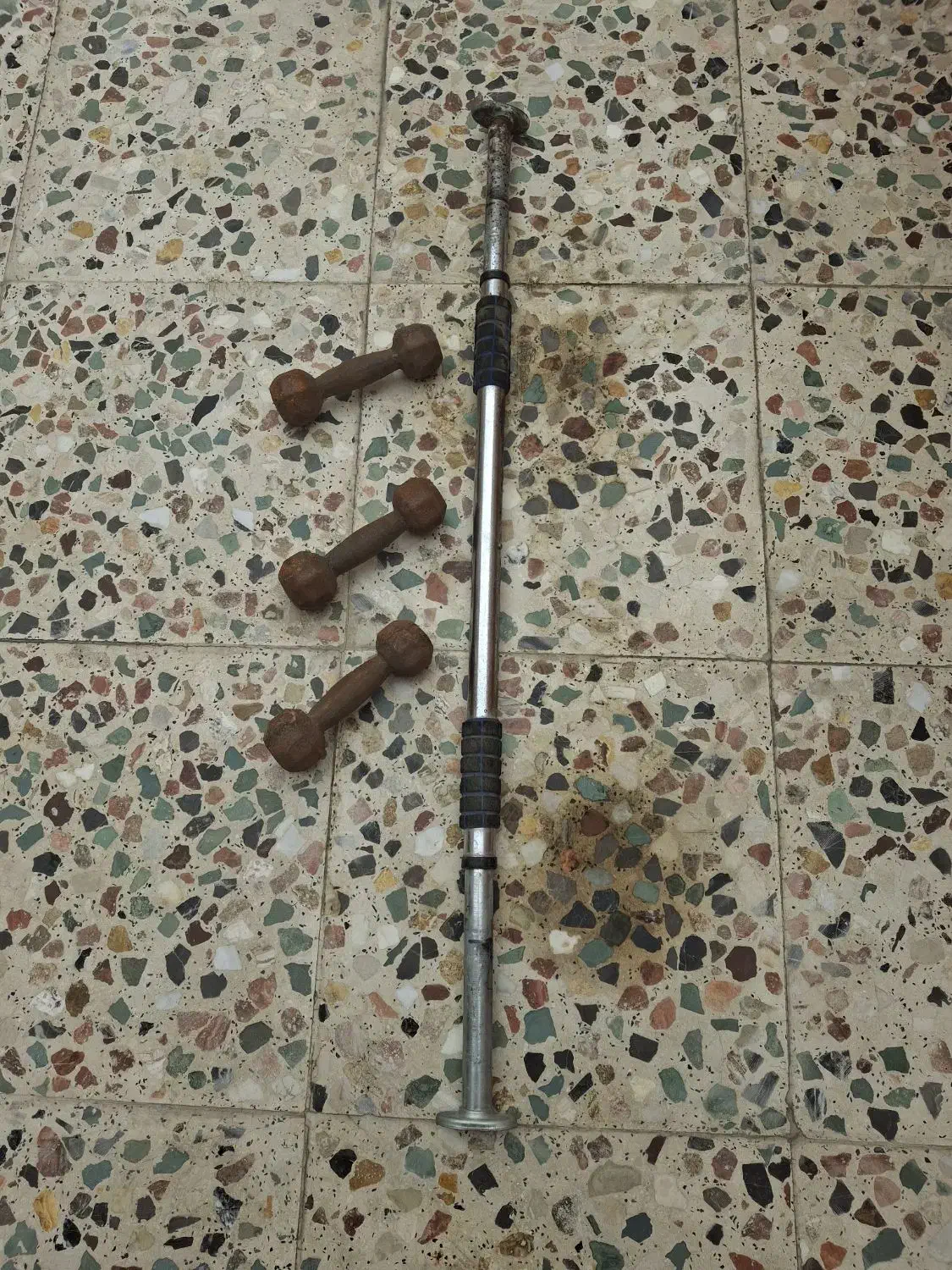 دمبل ومیل بارفیکس|تجهیزات ورزشی|اصفهان, شفق|دیوار