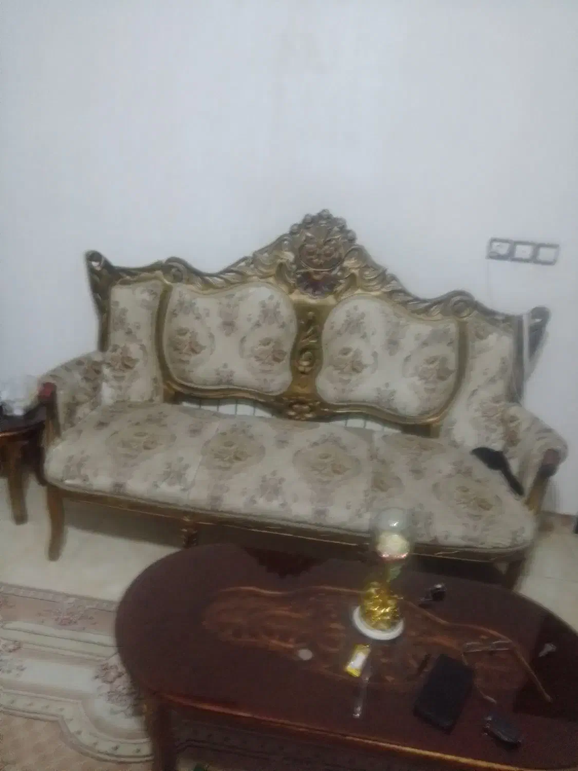 مبل سلطنتی نه نفره|مبلمان خانگی و میز عسلی|قائم‌شهر, |دیوار