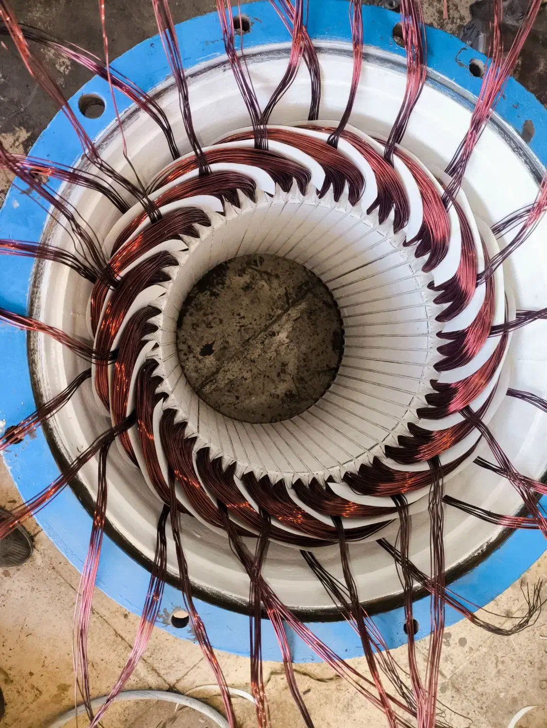 سیم پیچی تخصصی نیکنام|خدمات پیشه و مهارت|شیراز, کیان آباد|دیوار