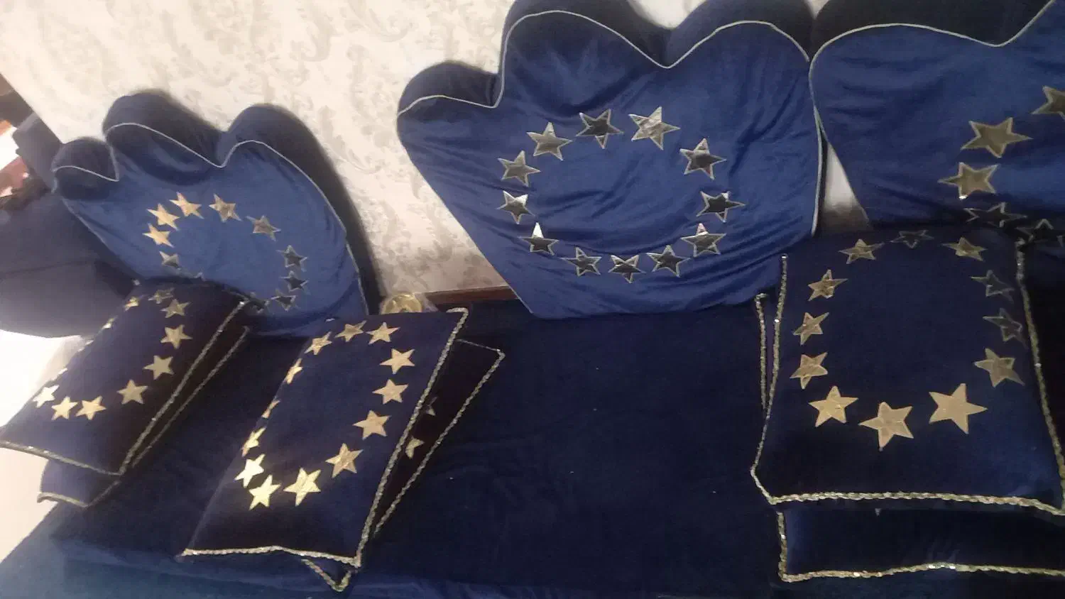 توشک نشستن بالشت ۱۲ تا و پشتی ۶ تا پوشک ۲ تا|پشتی|تهران, گلستان (شهرک راه آهن)|دیوار