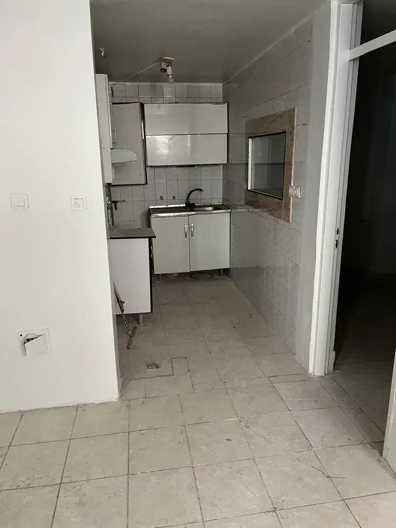 آپارتمان ۶۰ متری در ستارخان