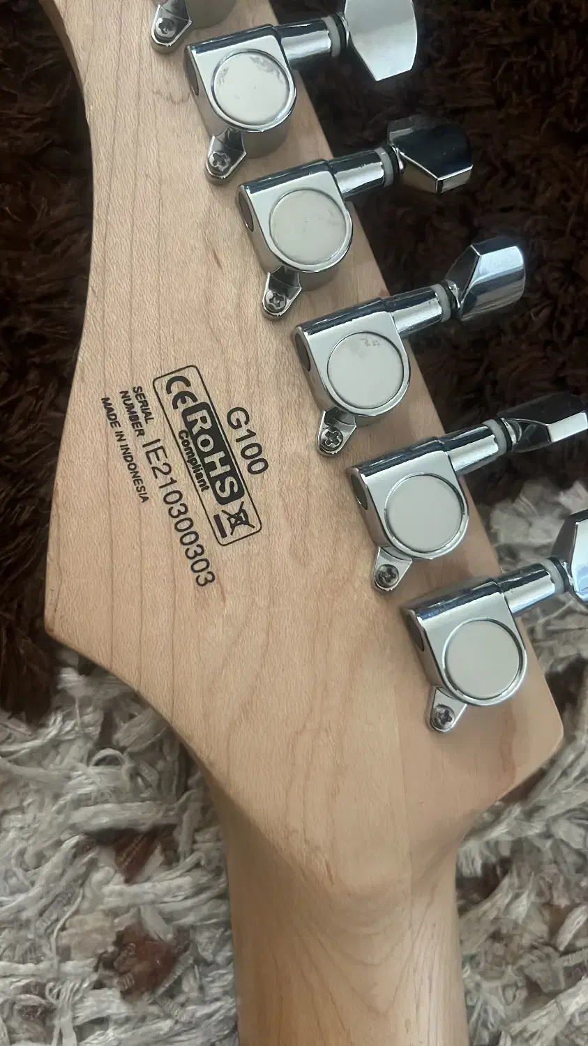 گیتار برقی با امپلی فایر|گیتار، بیس، امپلیفایر|گرگان, |دیوار