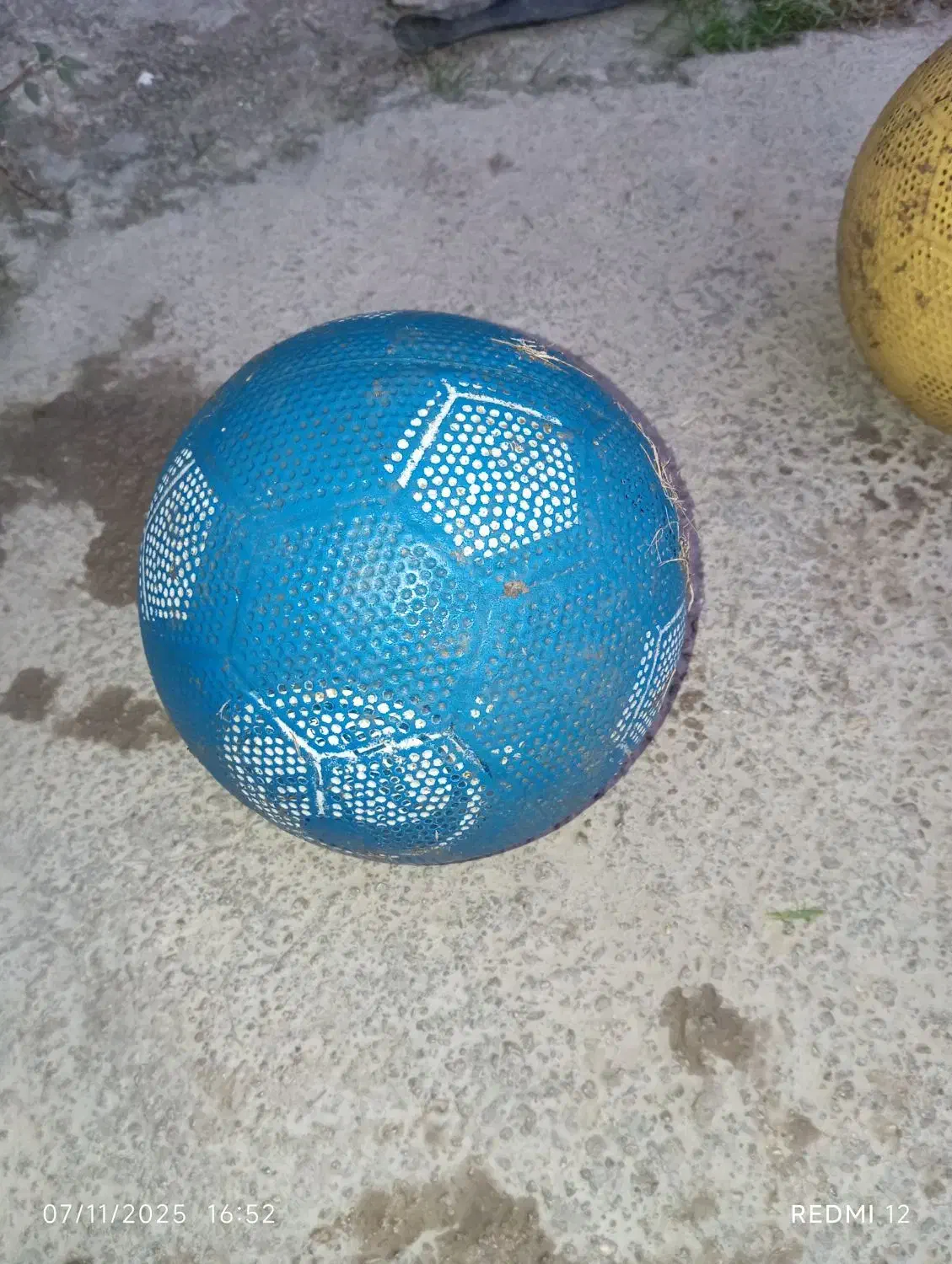 توپ فوتبال|ورزشهای توپی|آزادشهر, |دیوار