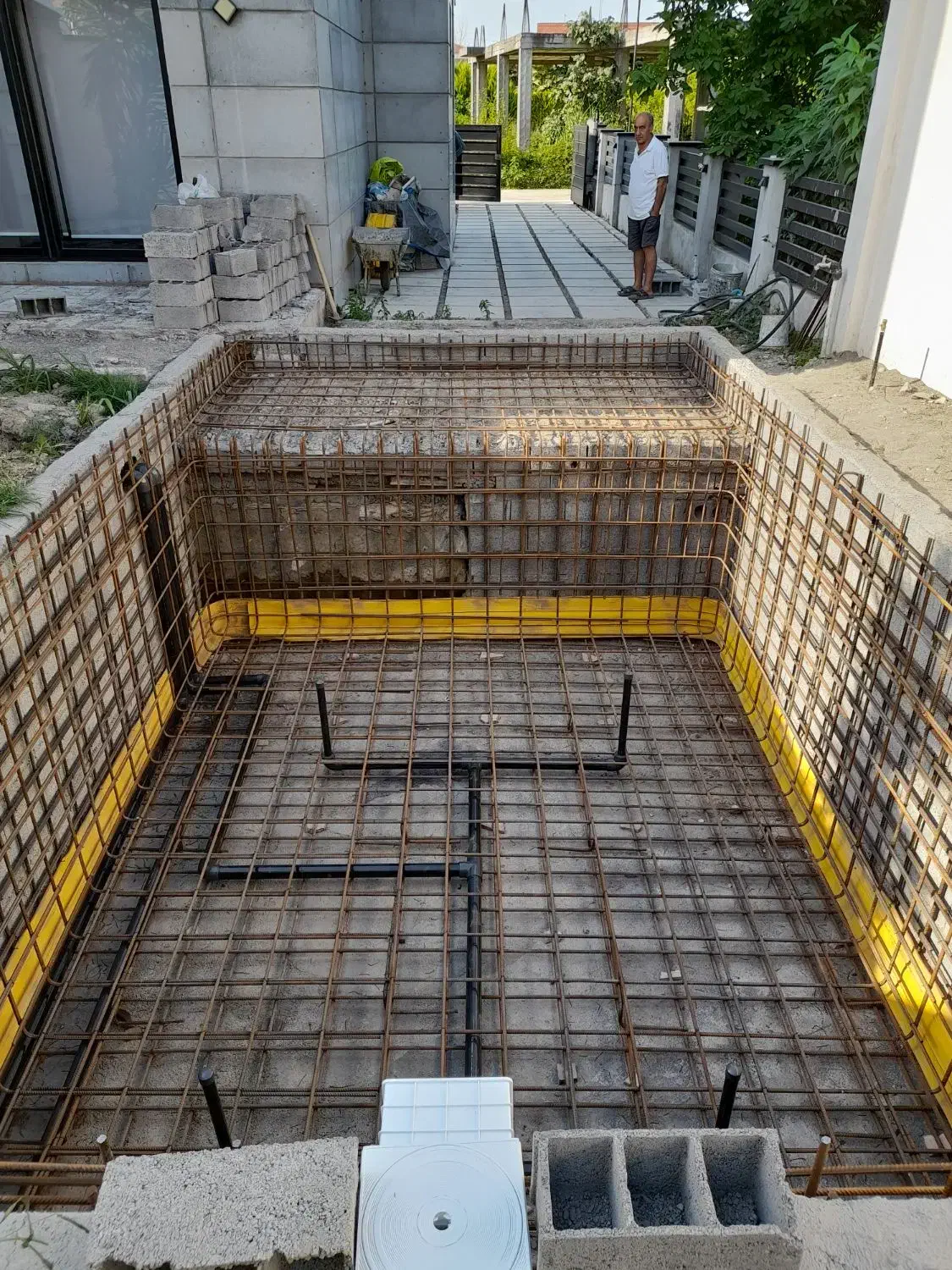 صفرتاصد ساخت استخر آرماتوربندی...|خدمات پیشه و مهارت|نوشهر, |دیوار