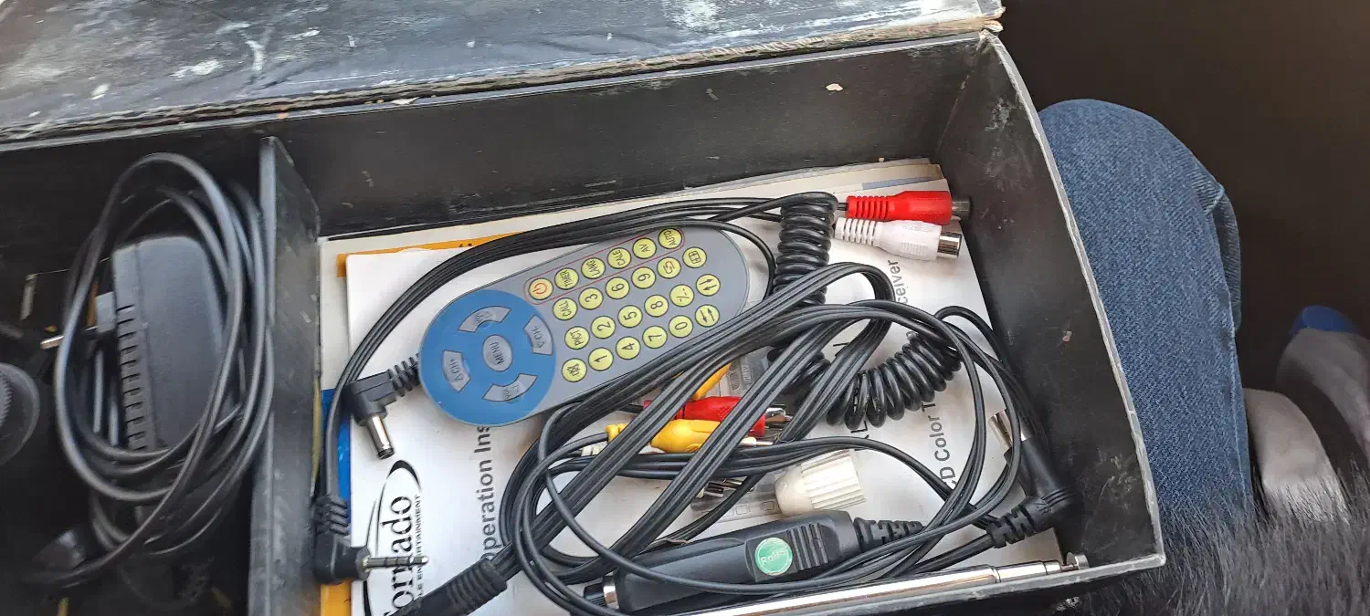 تلویزیون 7 اینچ|تلویزیون و پروژکتور|شیراز, شاهچراغ|دیوار