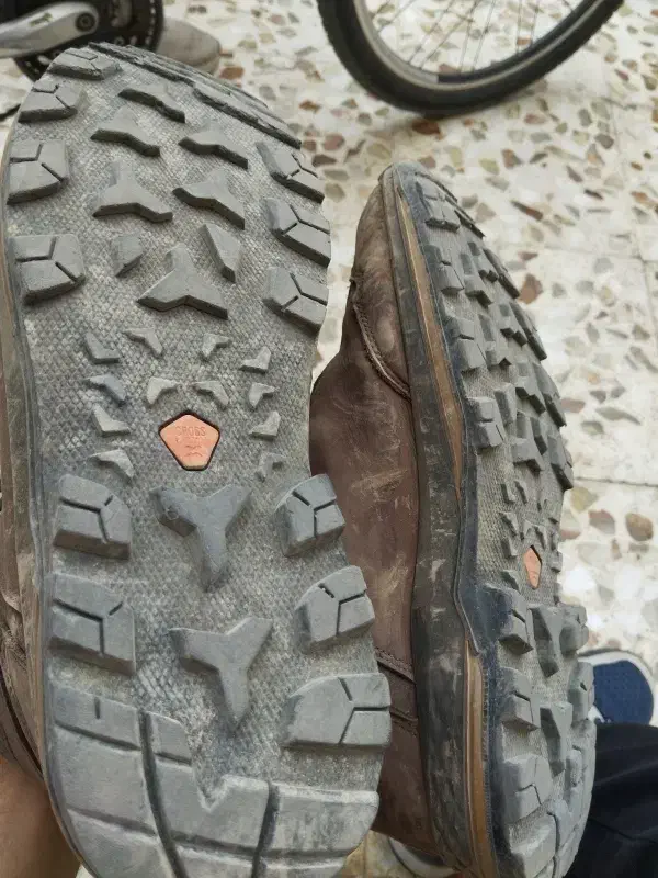 کفش کوهنوردی طبیعت گردی سایز بزرگ|کیف، کفش، کمربند|خرمآباد, |دیوار