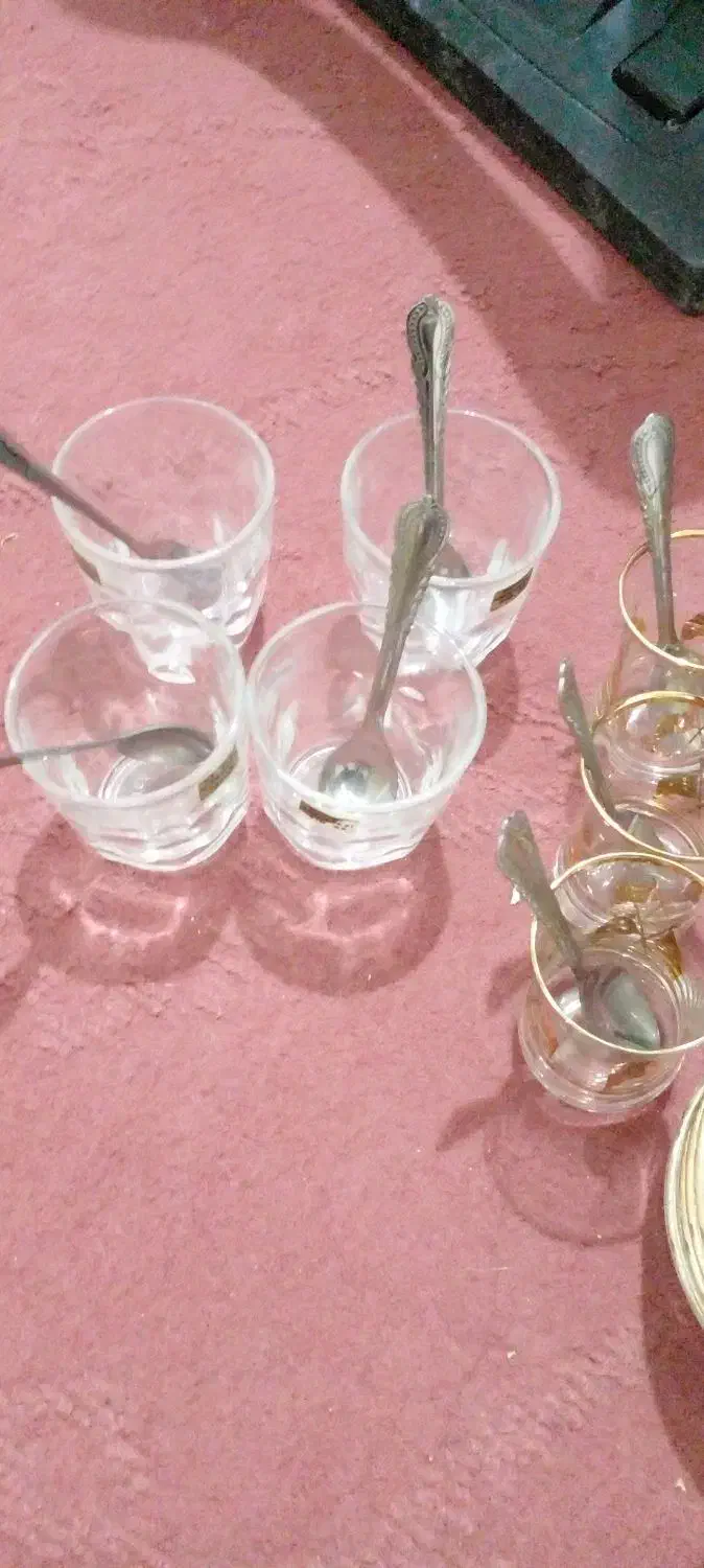 لیوانهای قدیمی وغیره|کلکسیون اشیاء عتیقه|ابهر, |دیوار