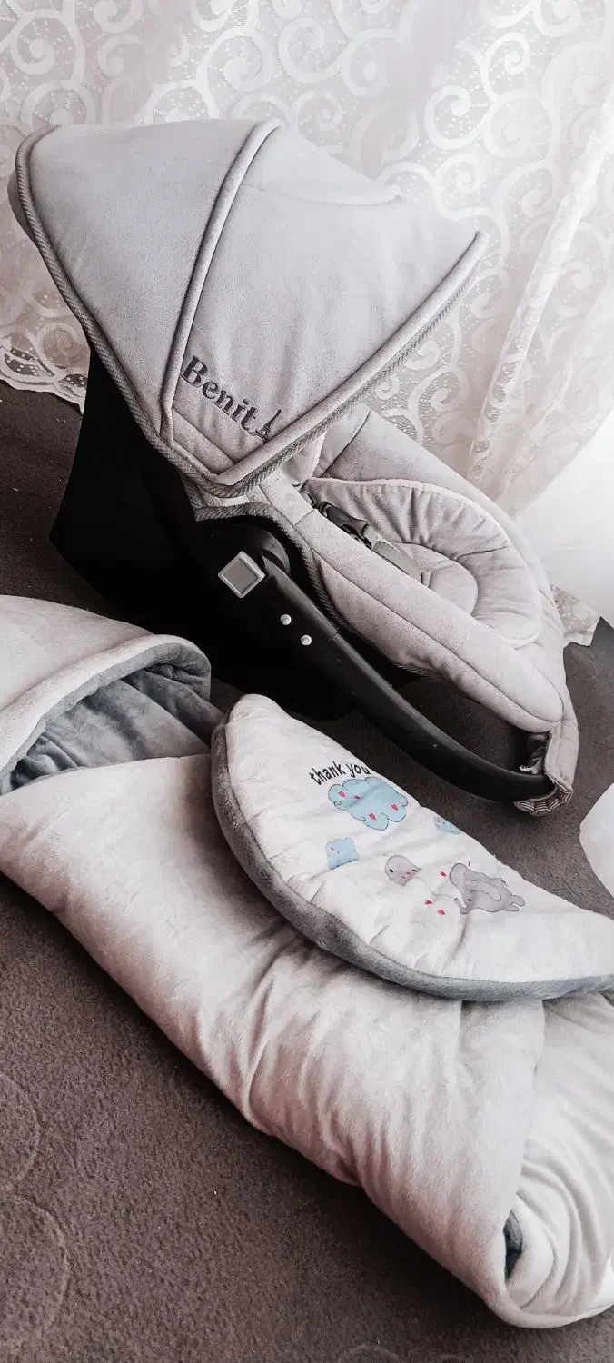 کریر و قنداق فرنگی و بالشت شیردهی|اسباب و اثاث بچه|بومهن, |دیوار