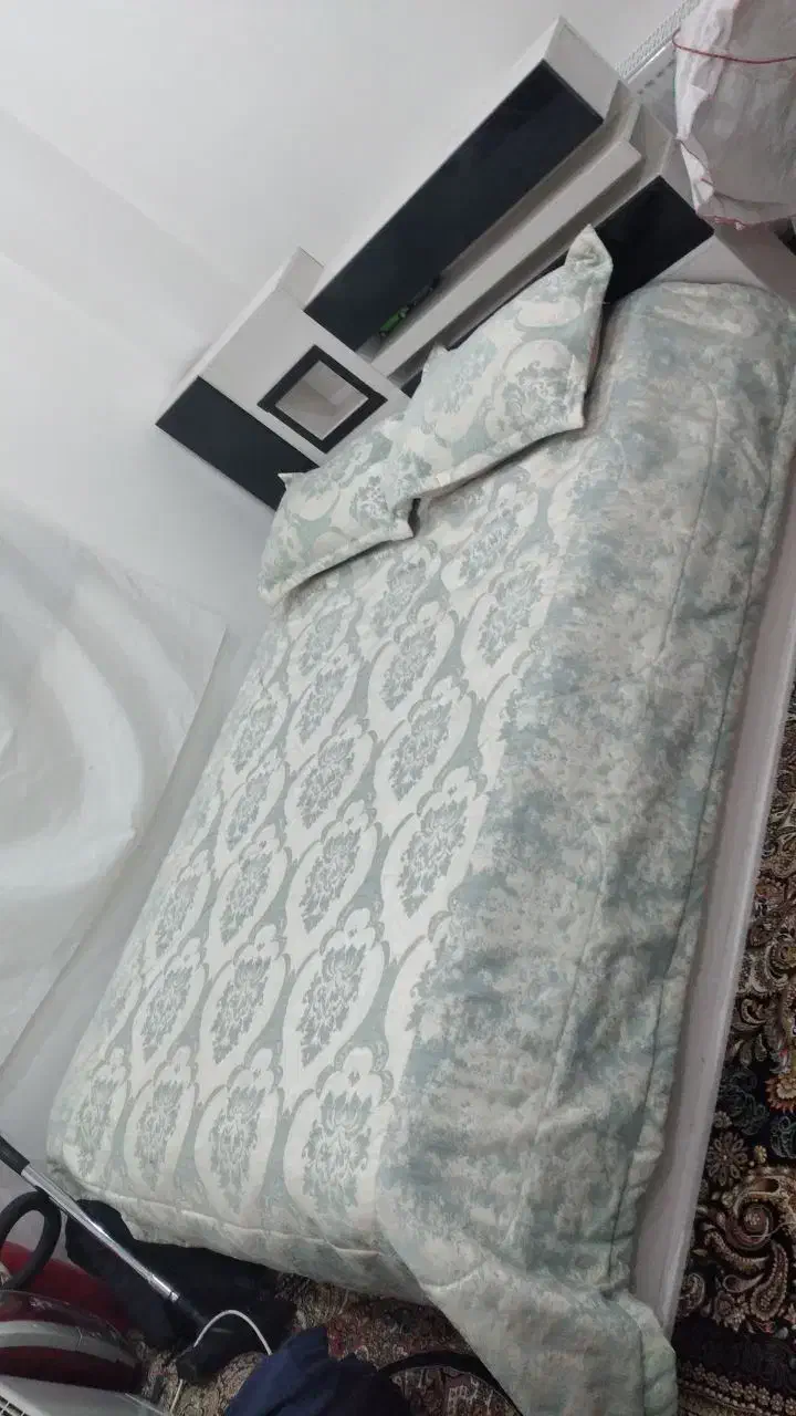 تخت دو نفره با تشک سالم سالم|تشک تختخواب|قروه, |دیوار