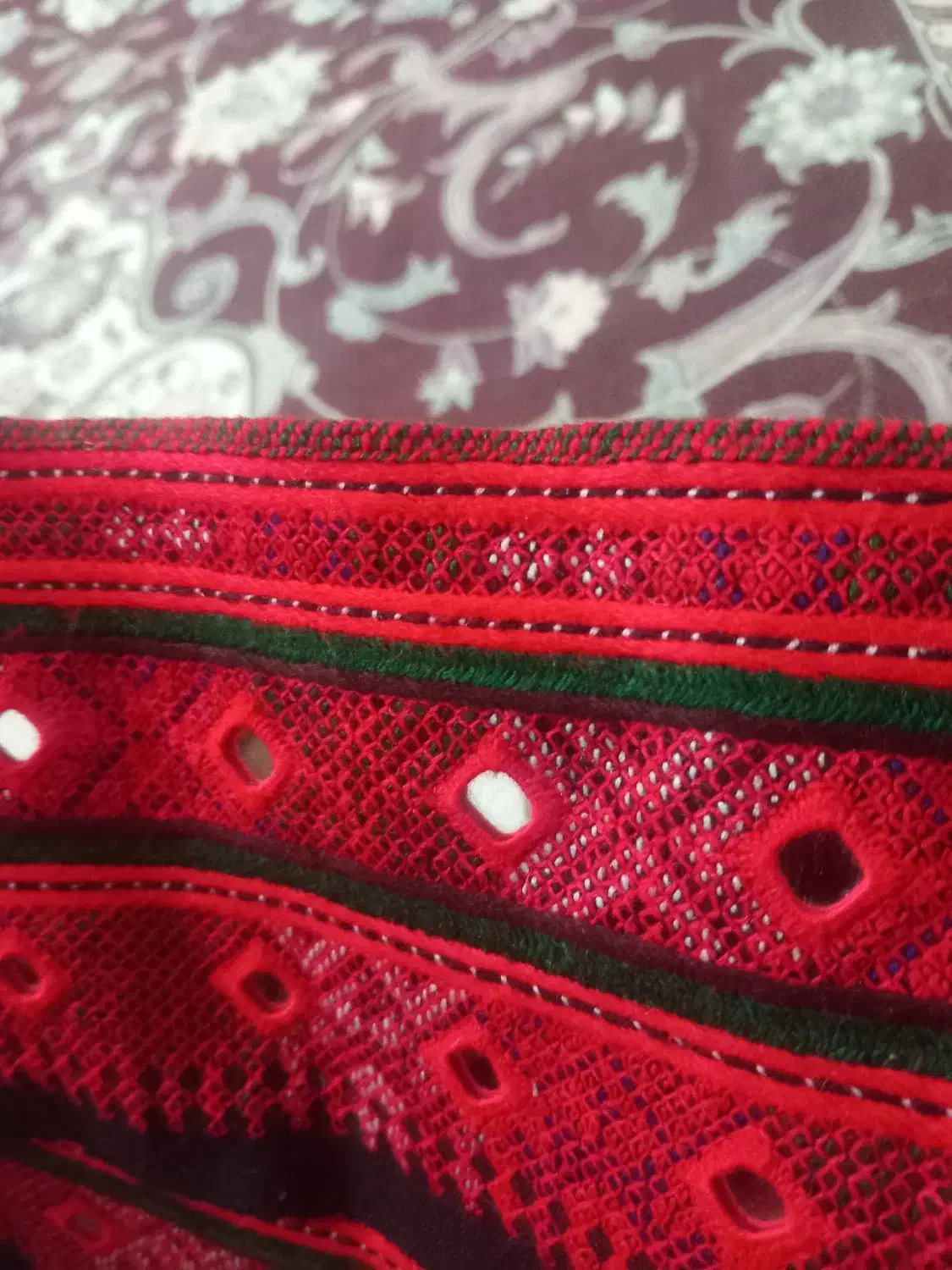 سرتیوپ آینه کریشی با کاموا|لباس|فهرج, |دیوار