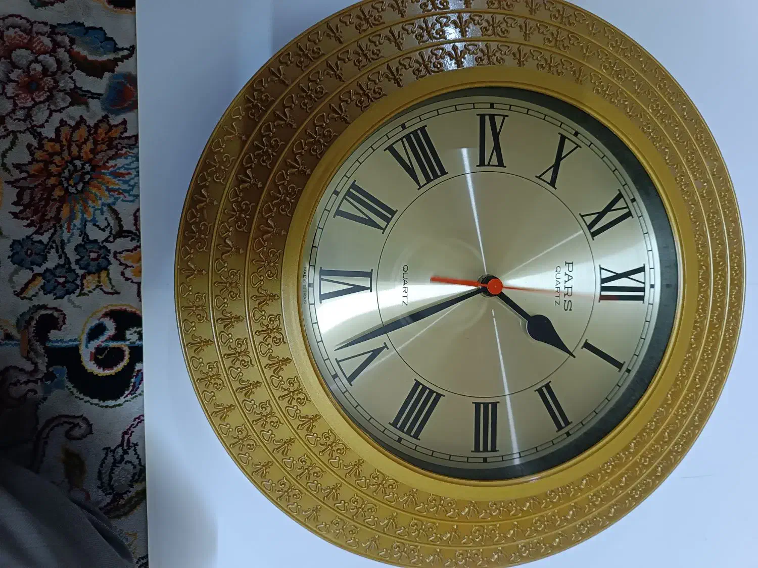 ساعت کوارتز دیواری نوستالژی و کلکسیونی قدیم|کلکسیون اشیاء عتیقه|تهران, جوادیه|دیوار