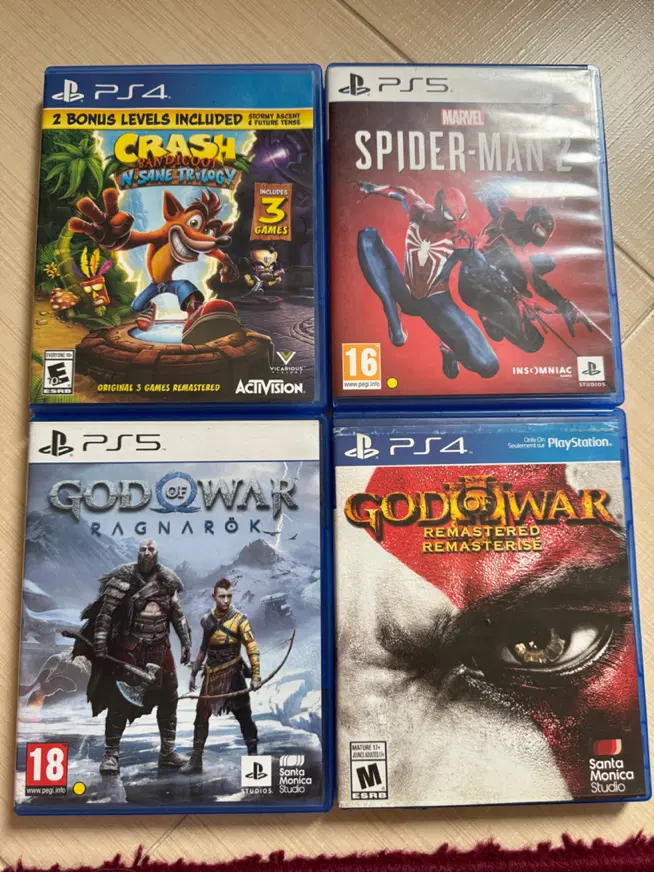دسته ps5 و دیسک بازی ps4 - ps5|کنسول، بازی ویدئویی و آنلاین|رشت, جانبازان|دیوار