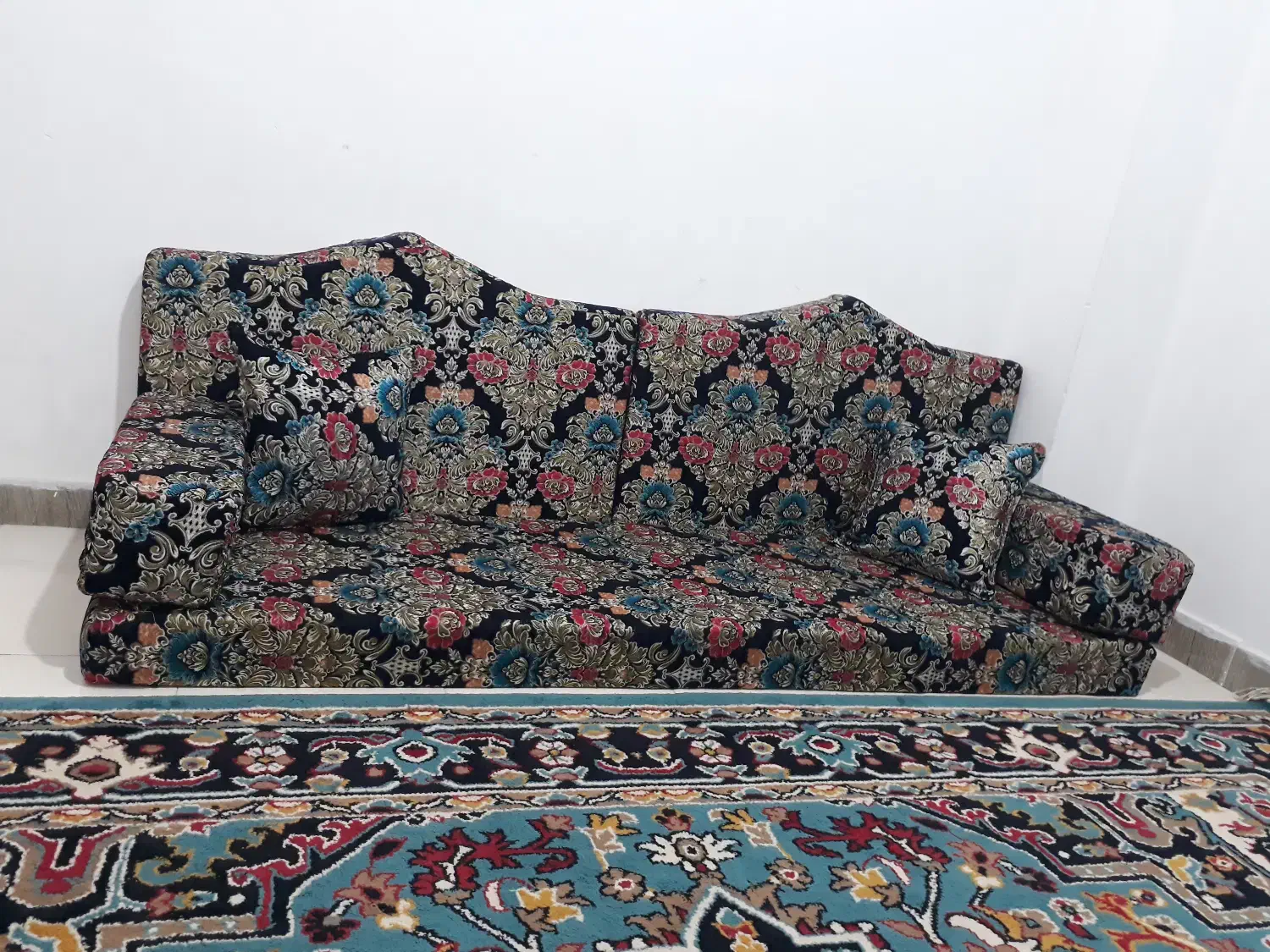 شاه نشین|پشتی|بندرعباس, |دیوار