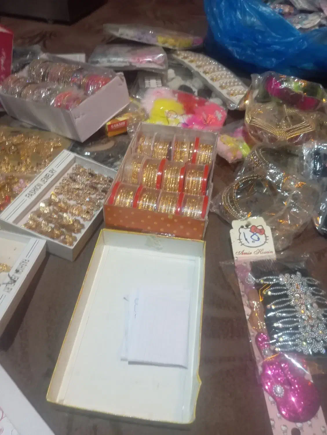 بدلیجات|زیورآلات و اکسسوری|هیرمند, |دیوار